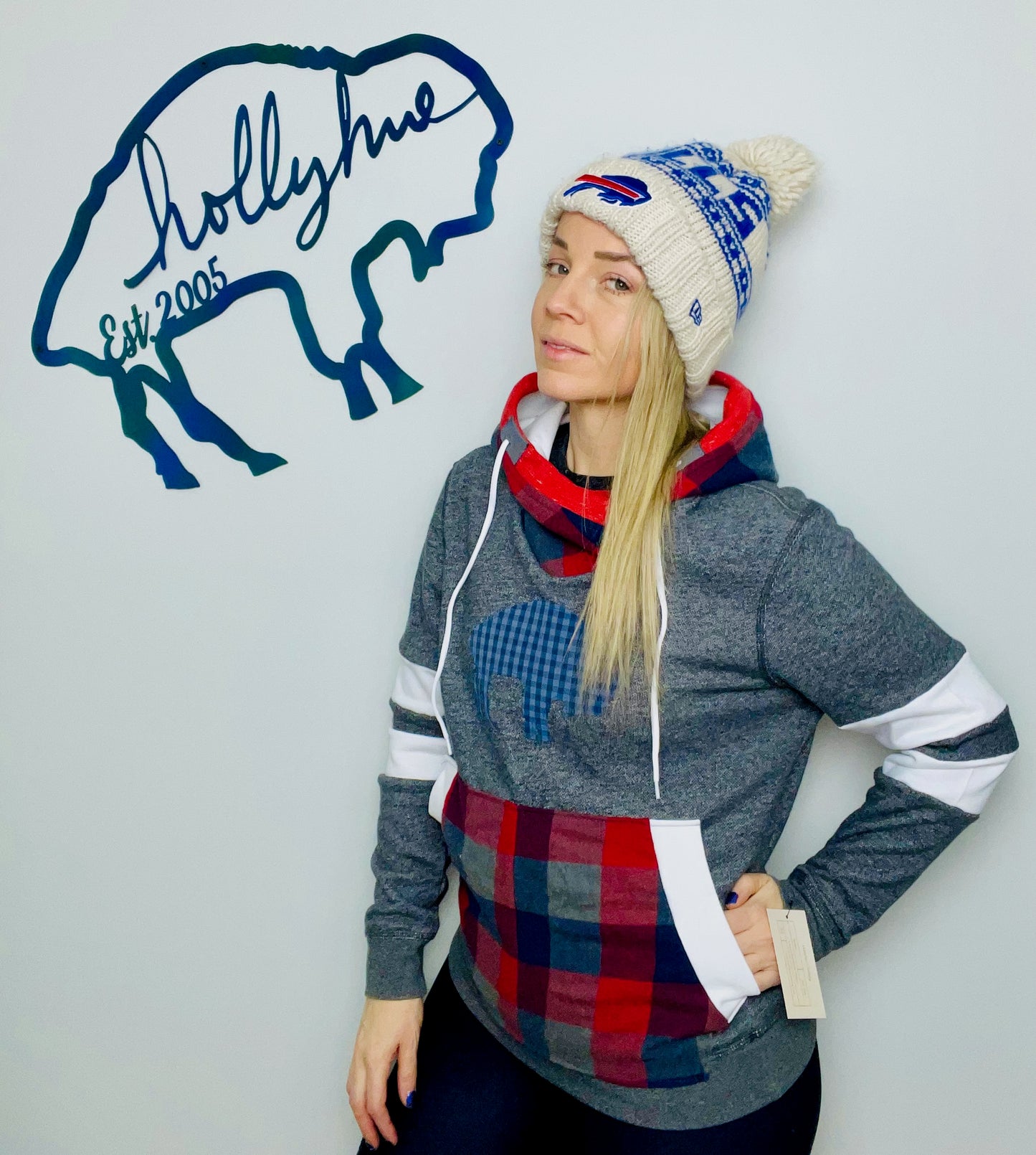 Grey Buffalo Throwback Hoodie Size- Women's S/M