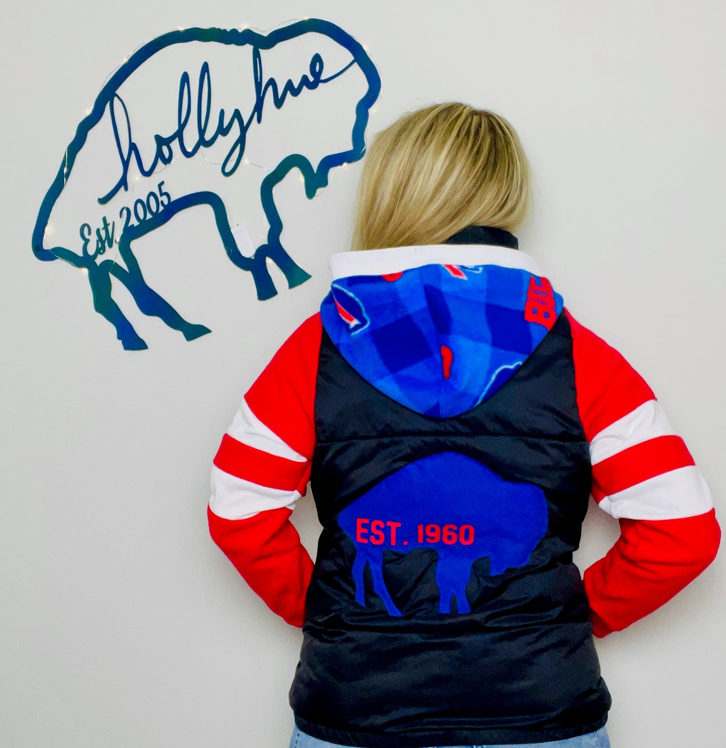 Black Puffy Buffalo Football Jacket Size- Women's M/L