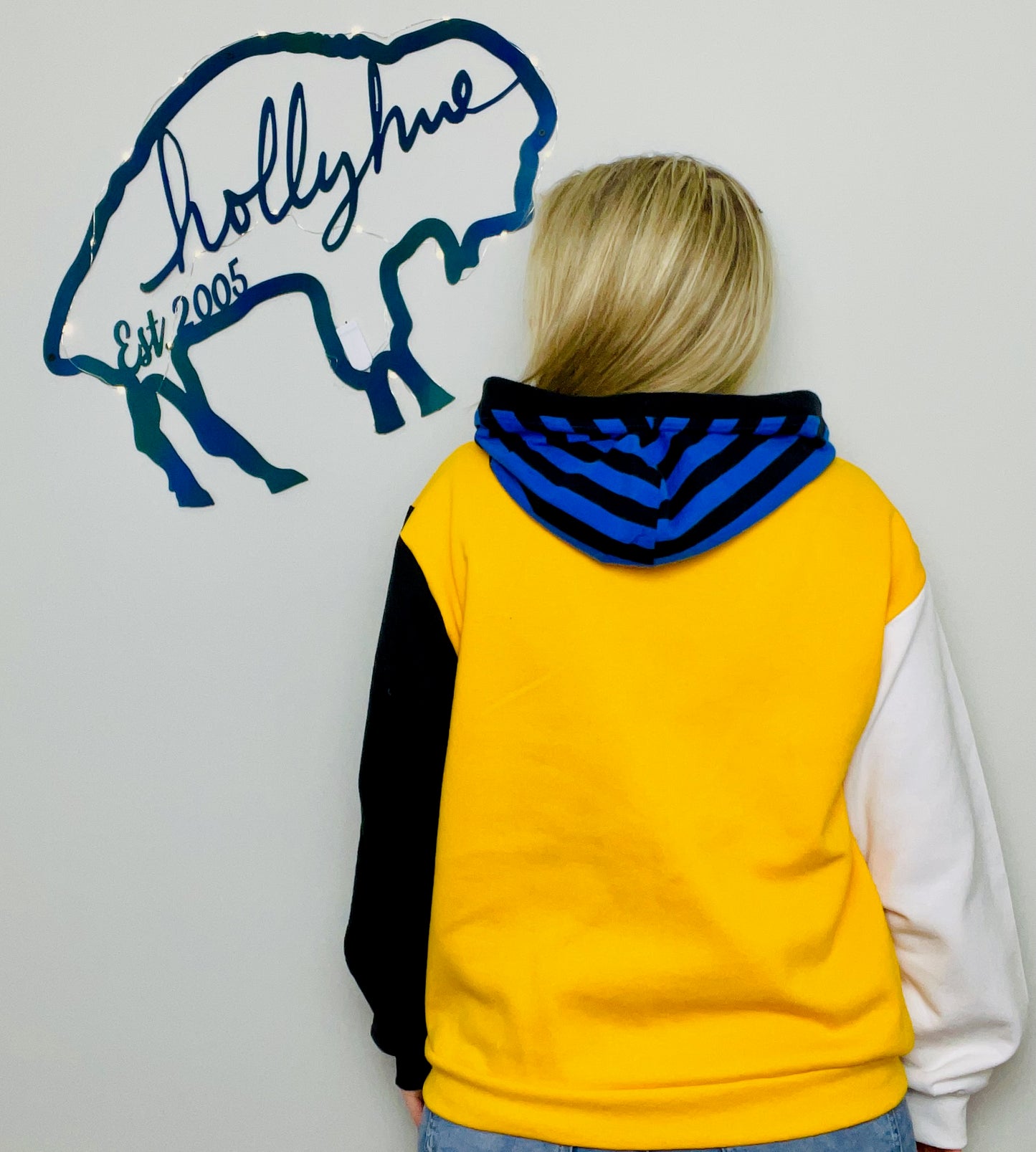 90's Diagonal Color-Block Buffalo Hockey Hoodie Size- Unisex M/L