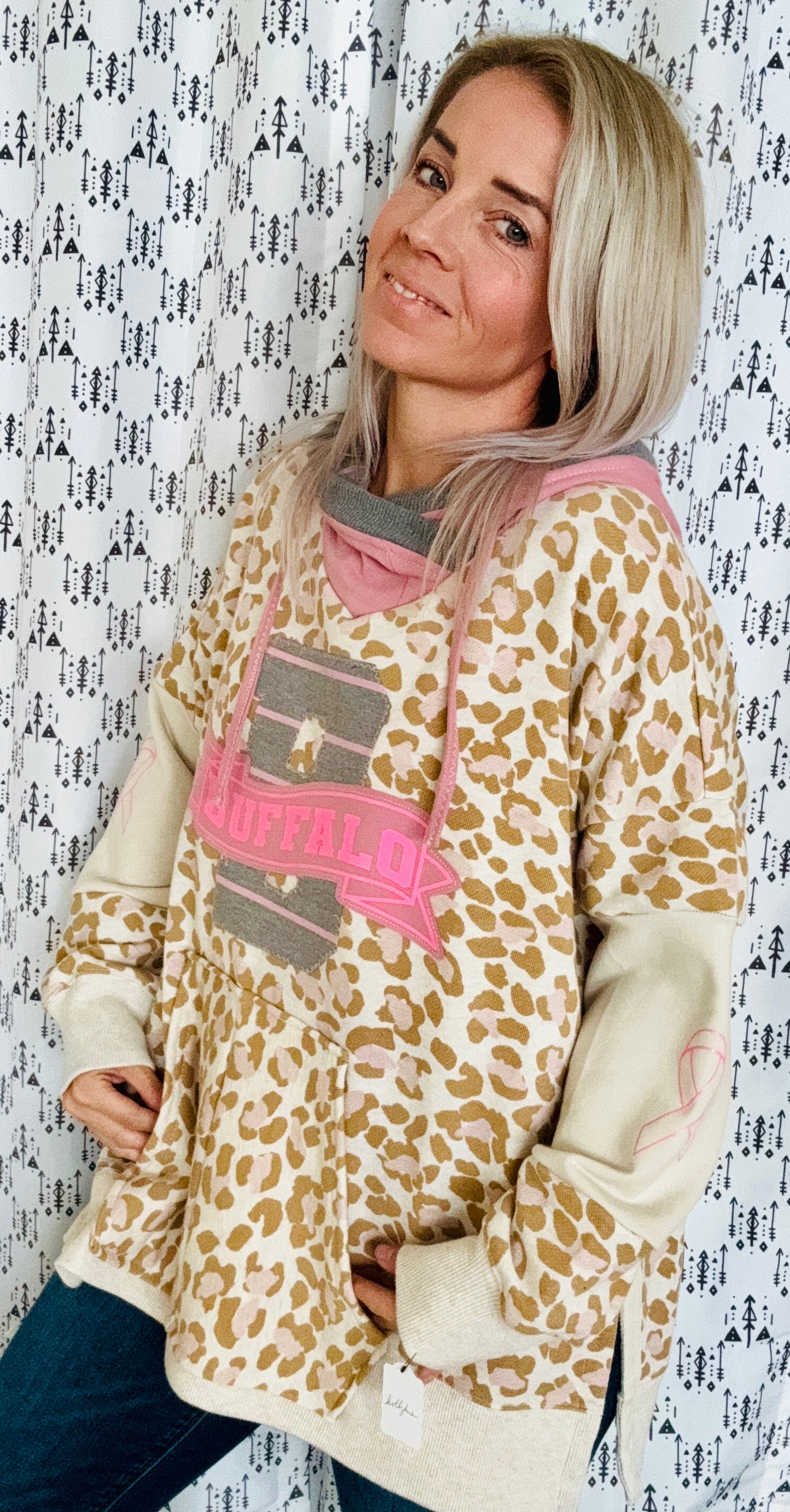 Cream & Pink Leopard Buffalo Hoodie Size- Women’s XL/2X