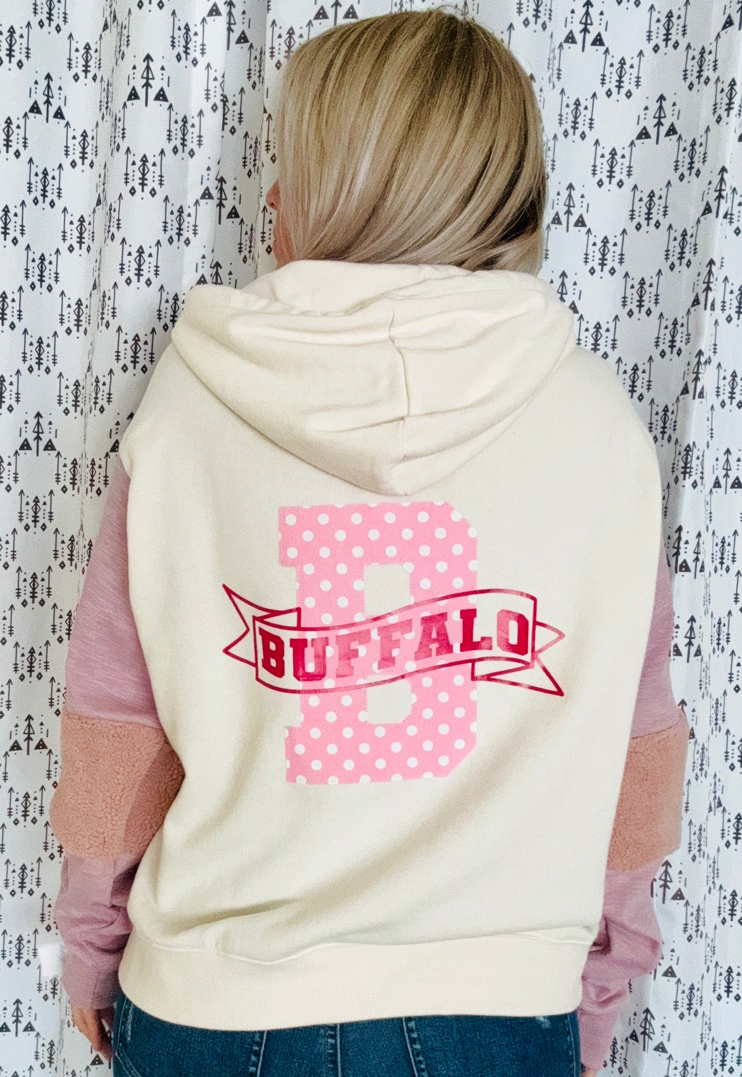 Cream Pinktober Buffalo Zip-Up Hoodie Size- Women’s XL/2X