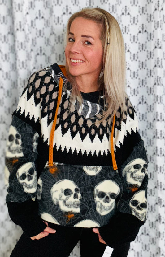 Swiss Skull Sweater Hoodie Size- Women’s M/L