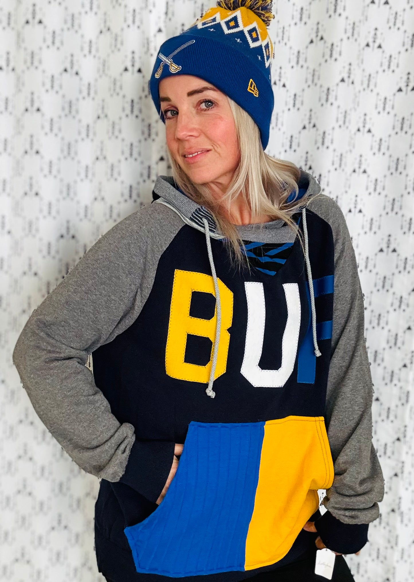 Buffalo Hockey Color-Block Hoodie Size- Unisex M/L