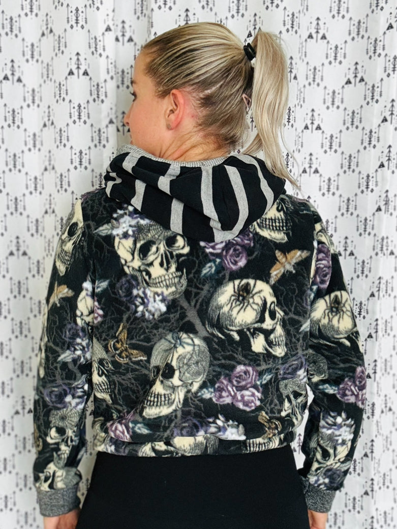 Skulls & Flowers Fleece Crop Hoodie Size- Women’s M/L