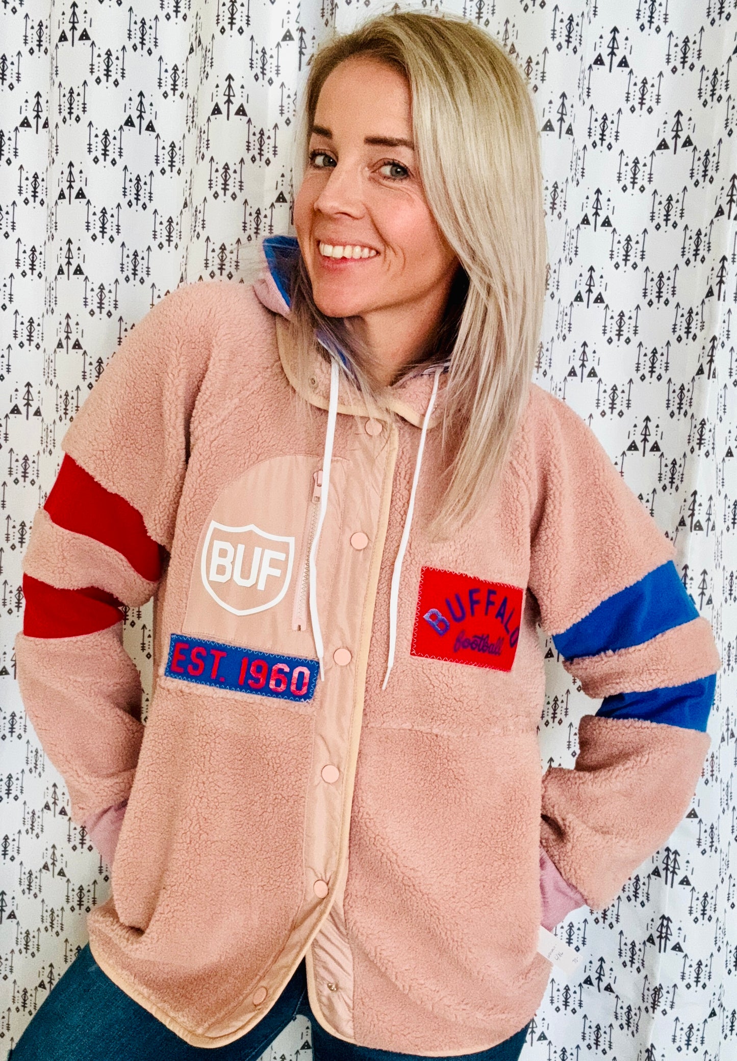 Pinktober Sherpa Buffalo Football Jacket Size- Women's L/XL