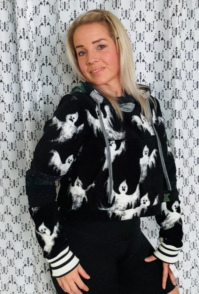 Ghost Fleece Crop Hoodie Size- Women’s M/L