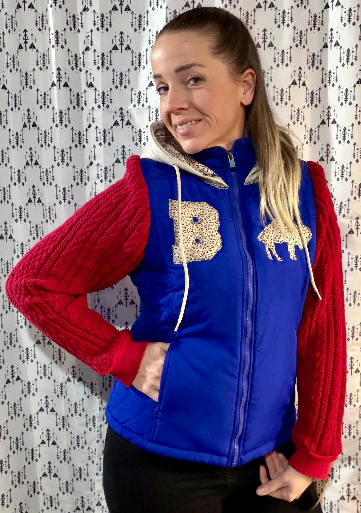Blue Leopard Buffalo #17 Puffy Jacket Hoodie Size- Women's M/L