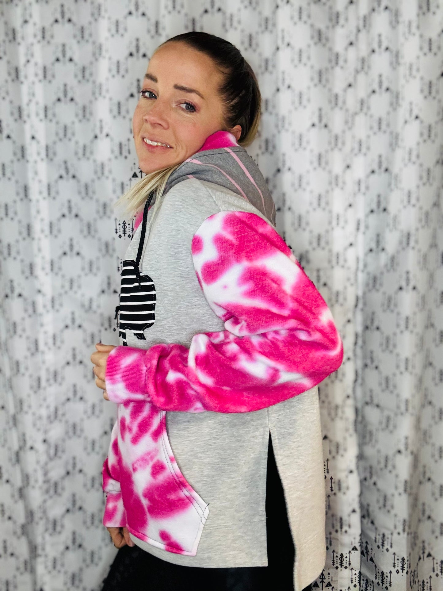 Pinktober Buffalo Tie-Dye Hoodie Size- Women's L/XL