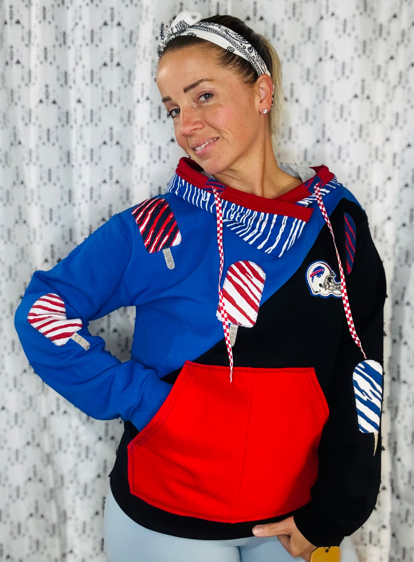 Color-Blocked Zubaz Popsicle Hoodie Unisex-S/M