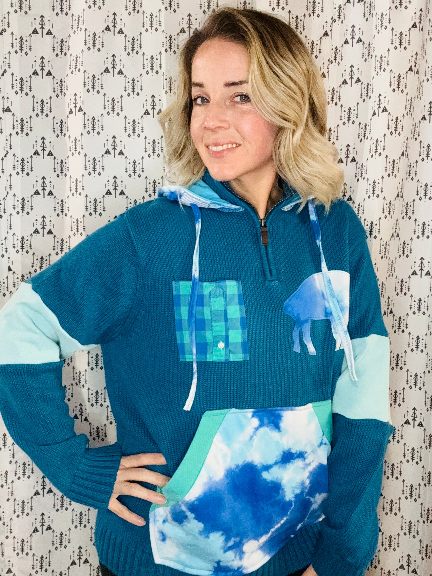 Teal & Tie Dye 1/4 Zip-Up Buffalo Hooded  Size- Women's L/XL