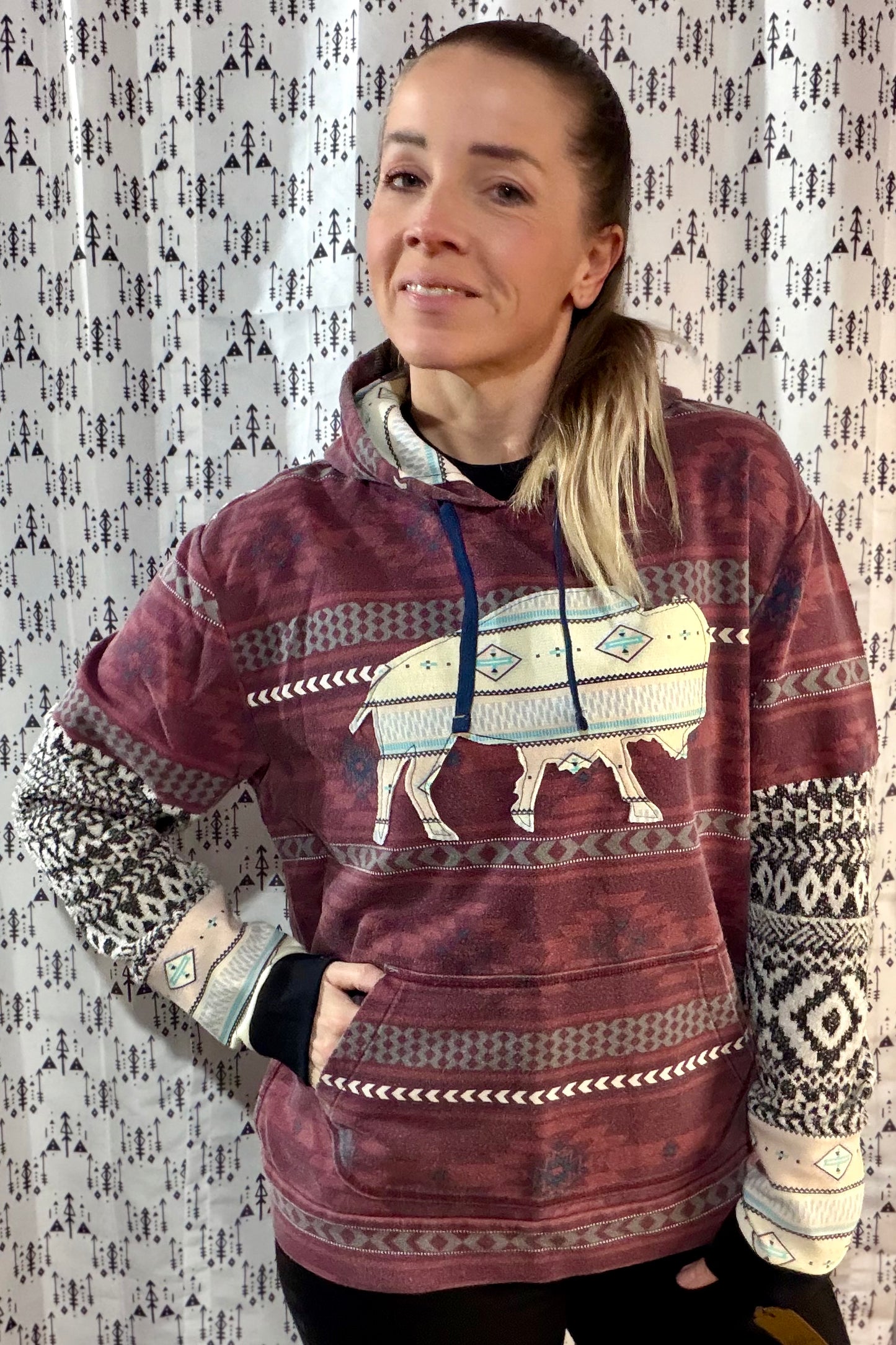 Maroon Aztec Buffalo Hoodie Size- Unisex S/M