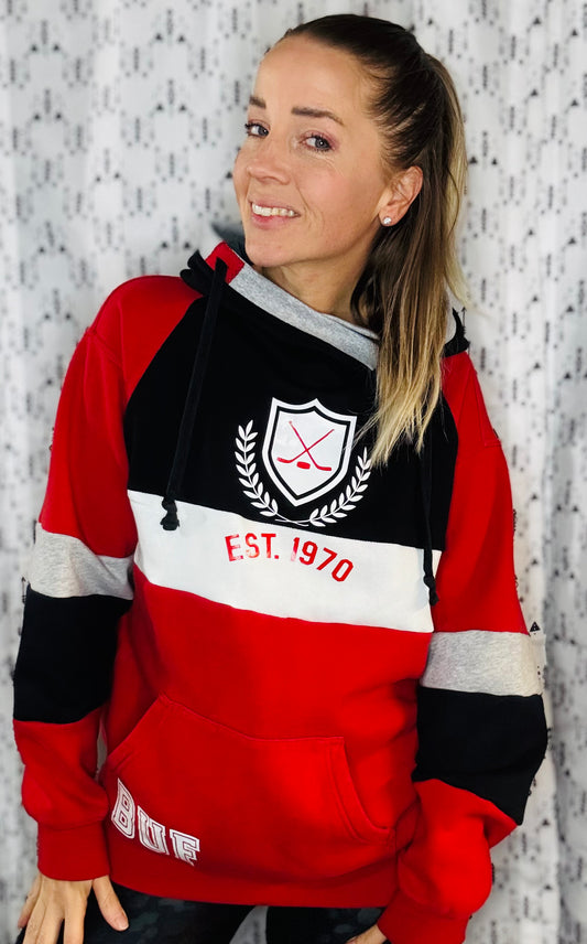 Buffalo Hockey 90's Era II Hoodie Size- Unisex M/L