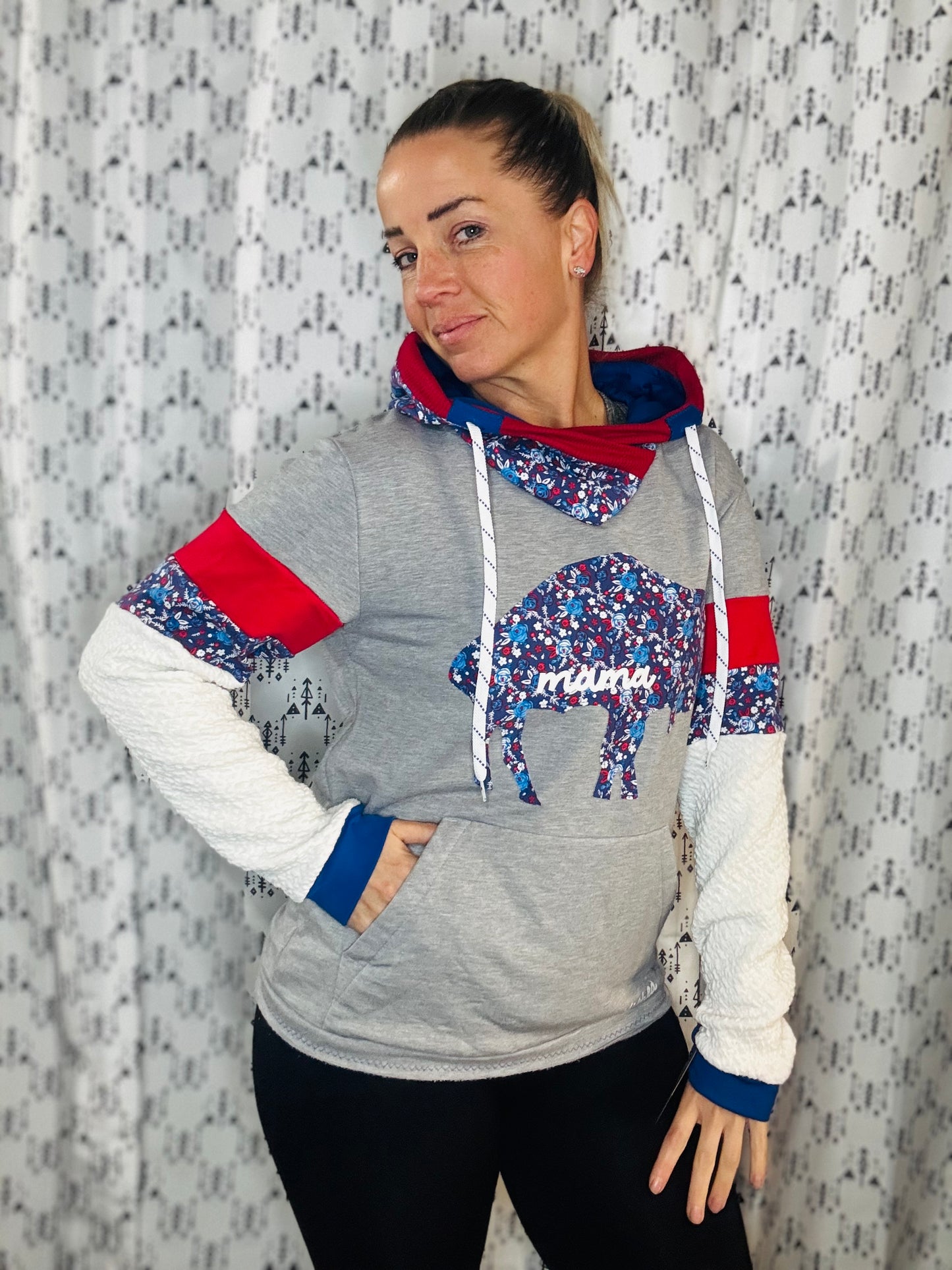 Grey Buffalo MAMA Hoodie Women's Size- S/M