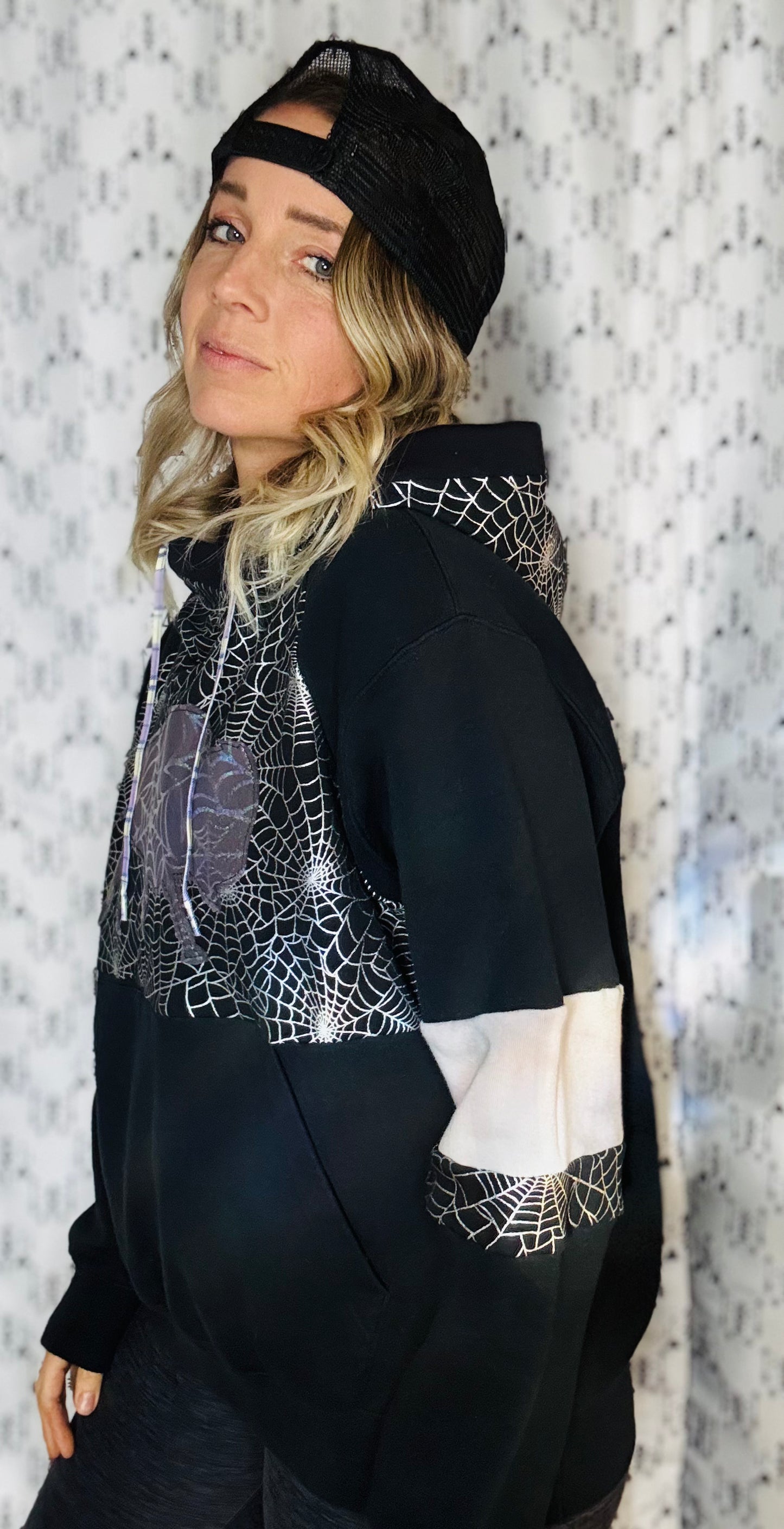 Halloween WEB Buffalo Hoodie Size- Women's L/XL