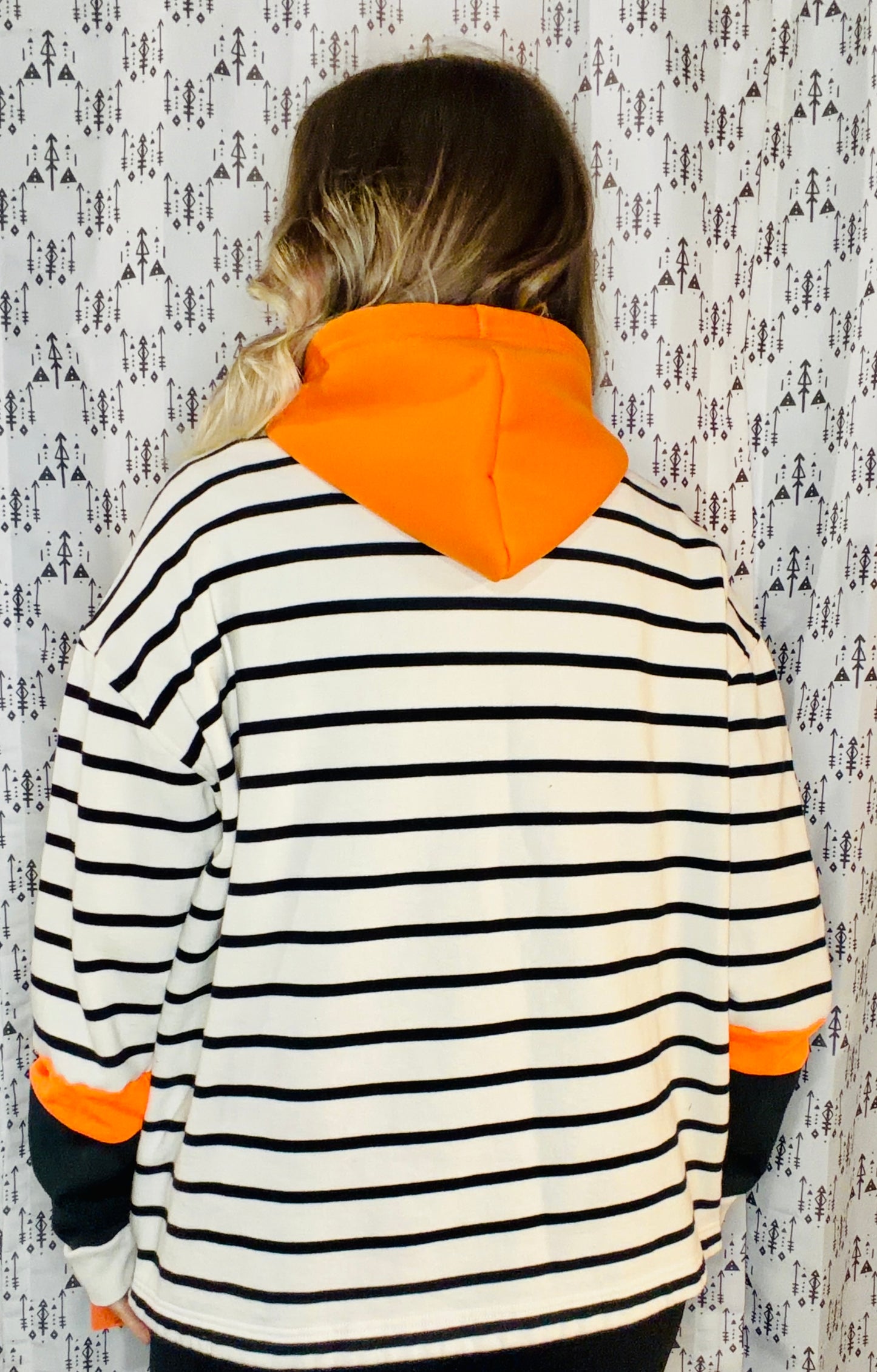 Striped Buffalo Lacrosse 1/2 Zip Hoodie Size- Women's L/XL