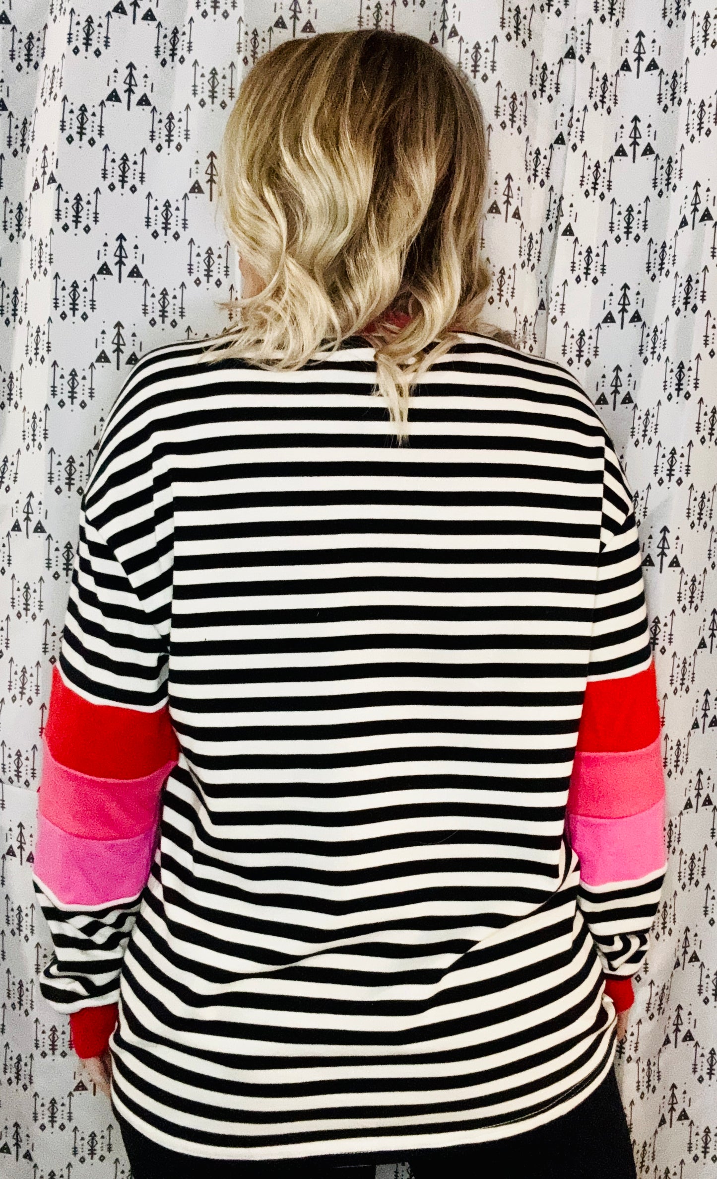 Striped Buffalo Heart Crewneck Size- Women's M/L