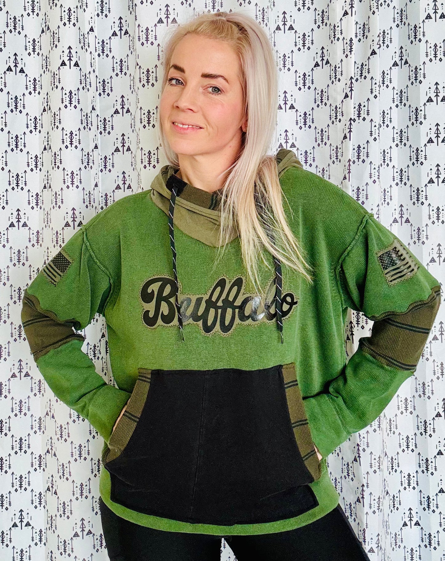 Green Salute Buffalo Hoodie Sweater Size Unisex M/L