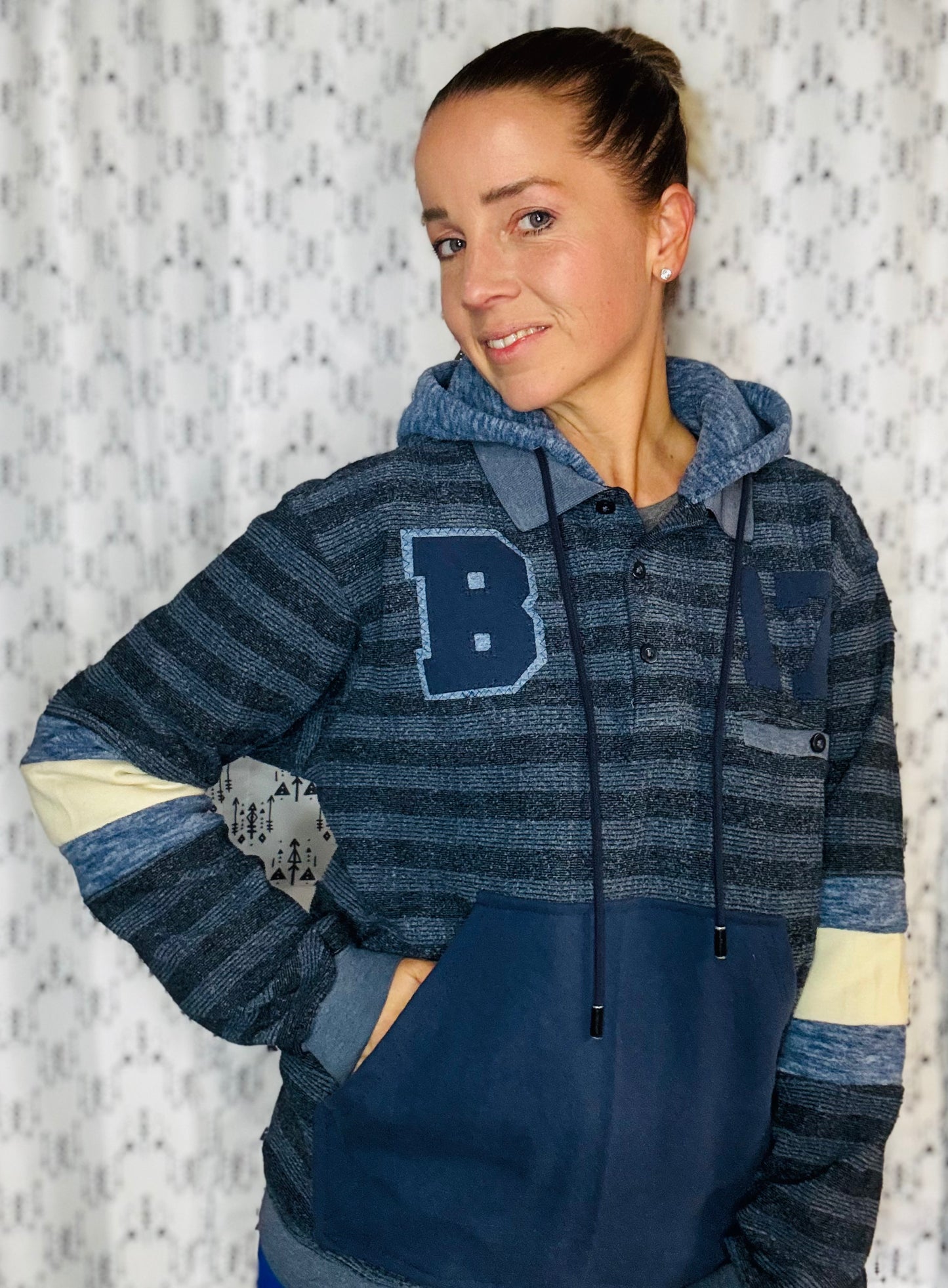 Blue Striped New Balance Allen Sweater Hoodie Size- Unisex M/L