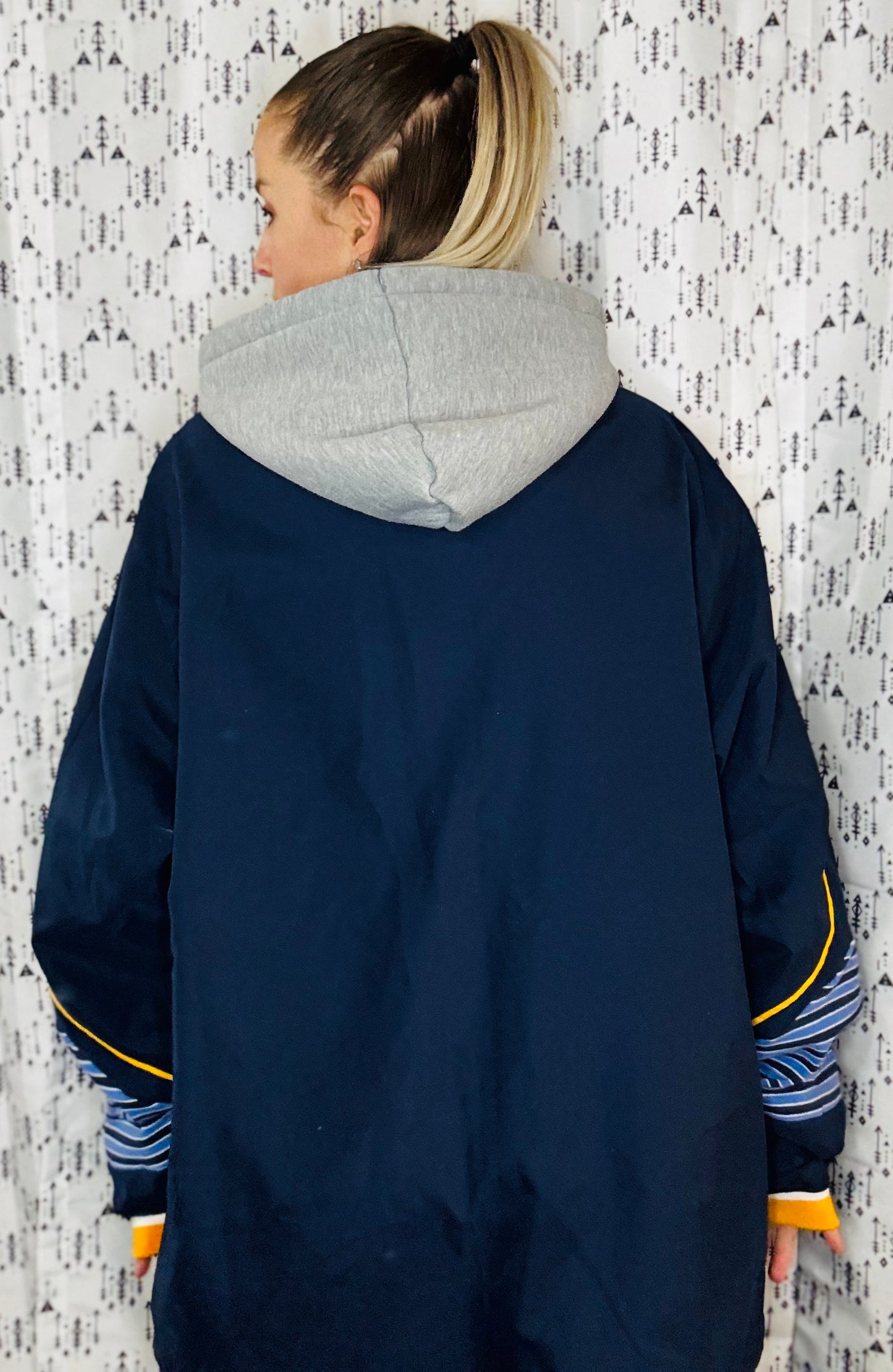 Buffalo Hockey Retro Slug Hoodie Size- Unisex L/XL