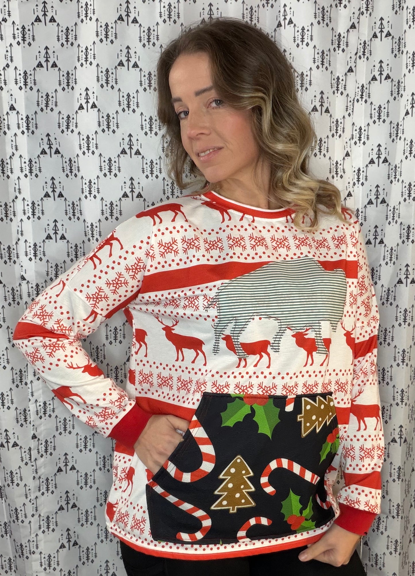 Red & White Snowflake Buffalo Crewneck Size Women's- L/XL