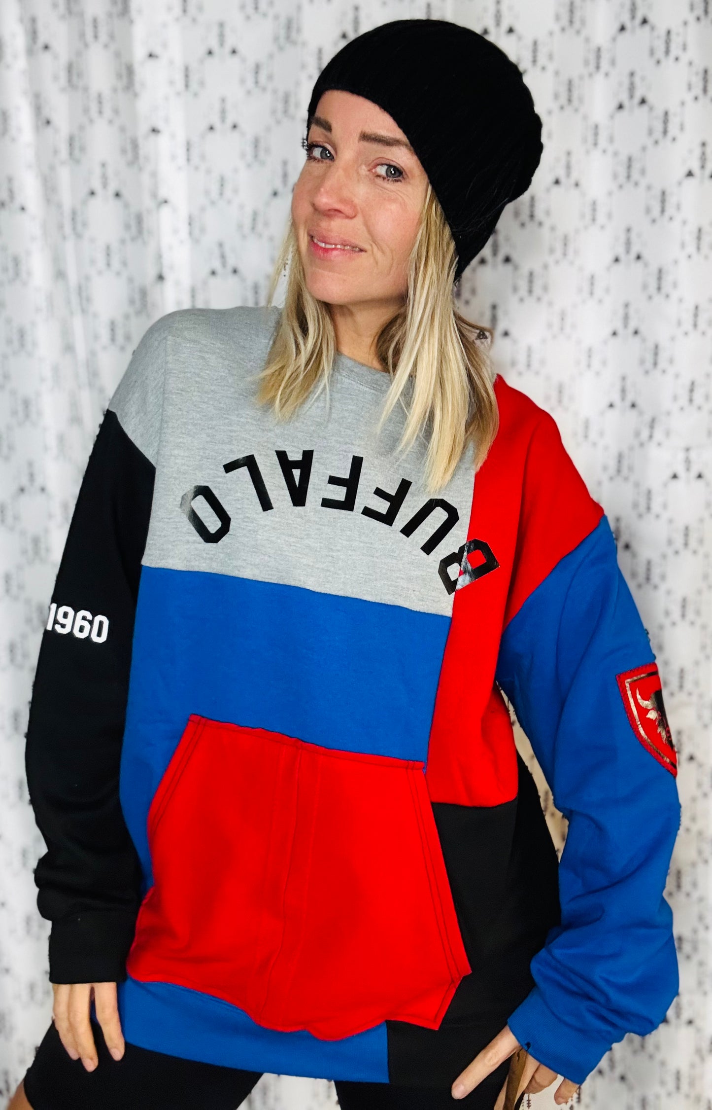 Color-Block 3 Buffalo Crewneck Size- Unisex L/XL