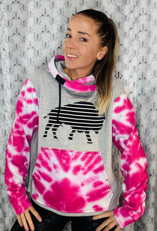 Pinktober Buffalo Tie-Dye Hoodie Size- Women's L/XL