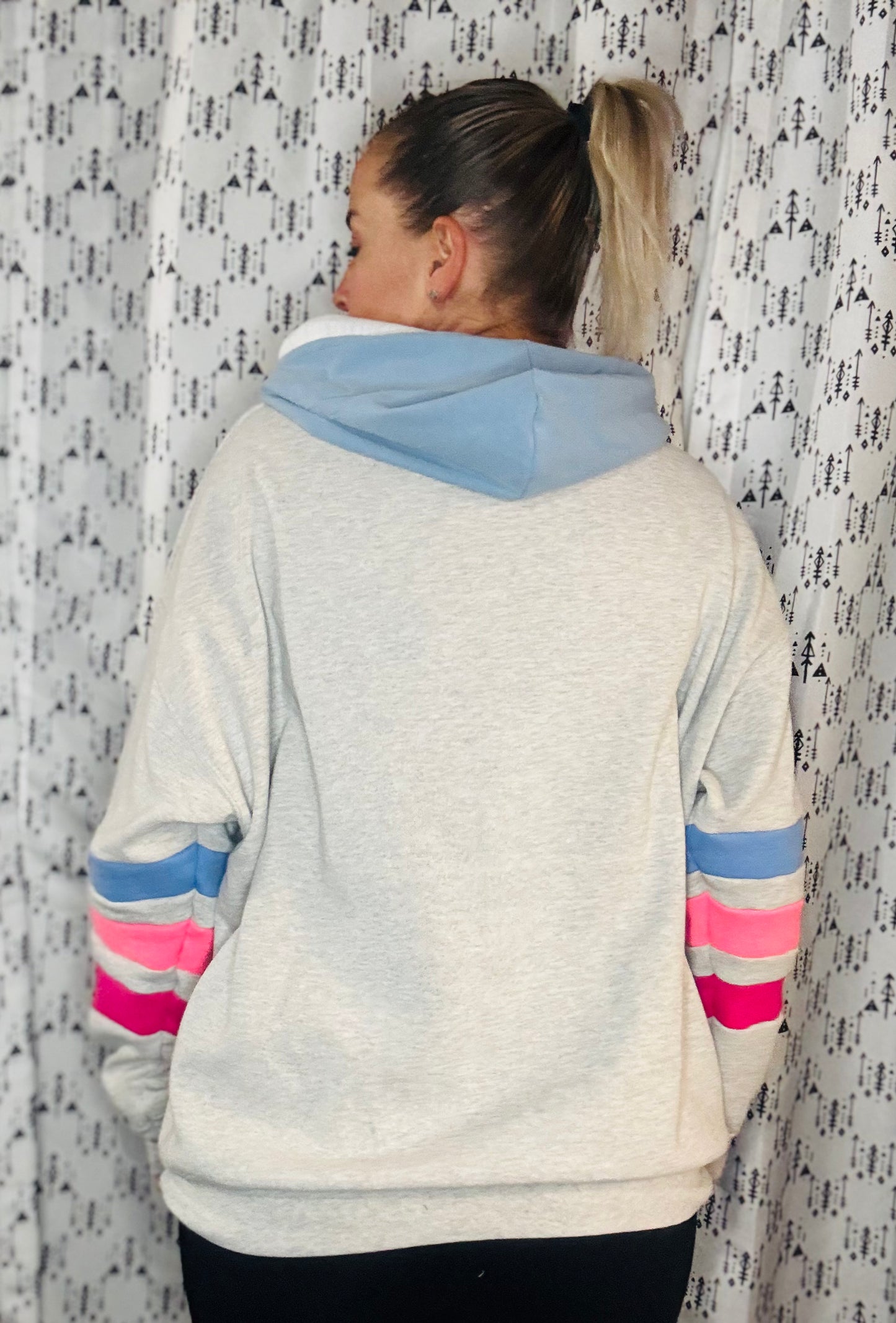 Blue & Pink Ombre' Buffalo MAMA Hoodie Women's Size-XL/2X