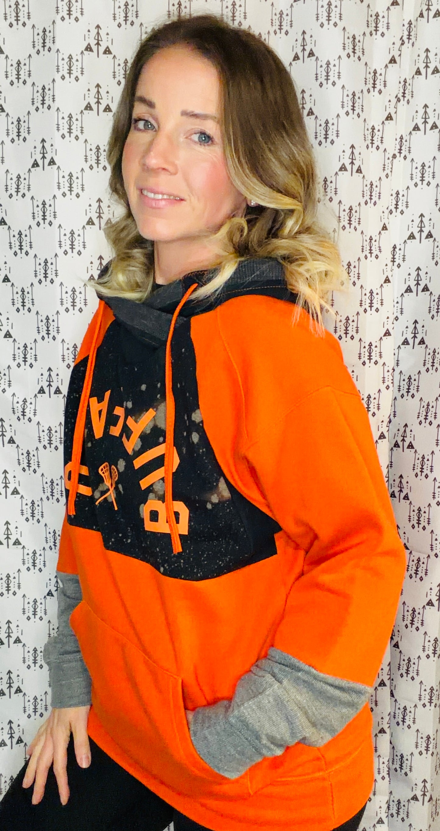 Bleached Upside Buffalo Lacrosse Hoodie Size Unisex-M/L