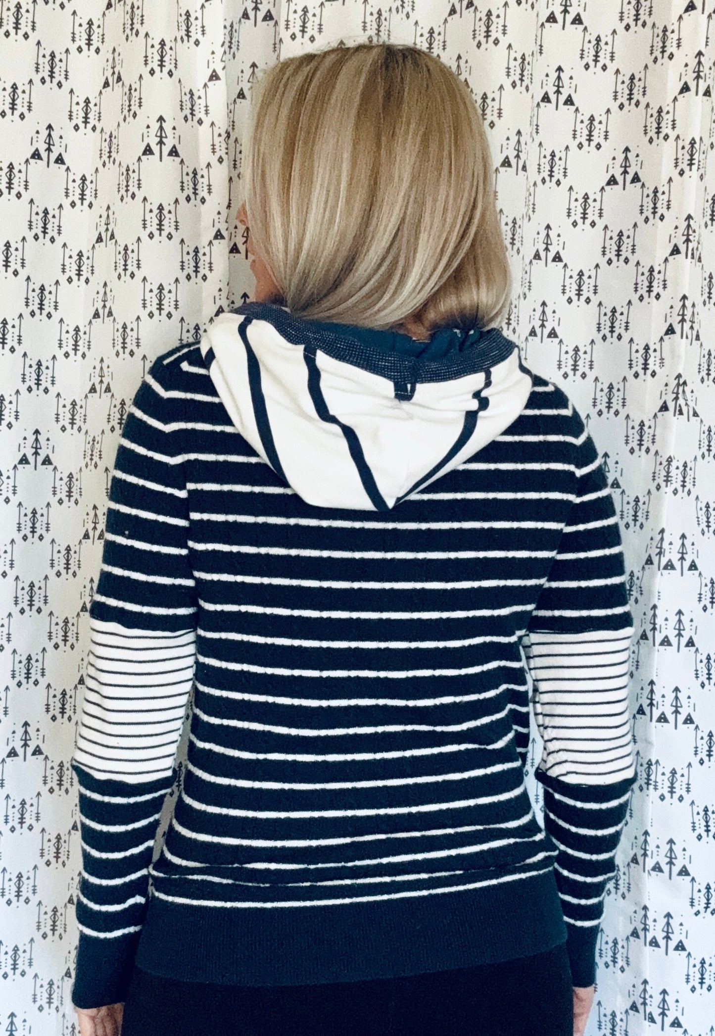 Navy Striped Nautical Buffalo Anchor Sweater Hoodie Size- Women’s- S/M