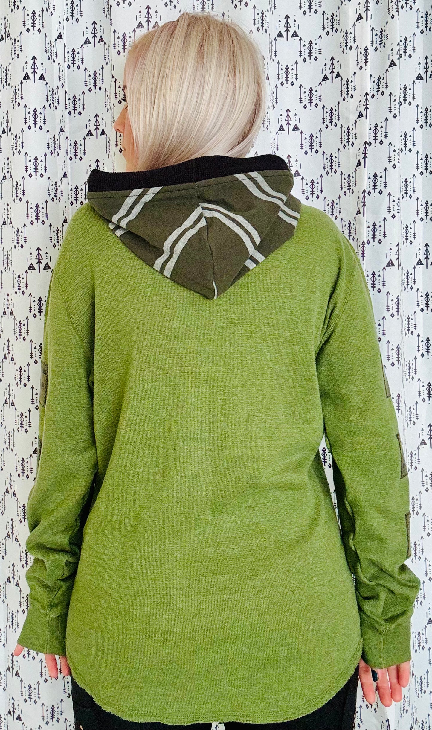 Green Salute Buffalo Hoodie Sweater Size Unisex S/M