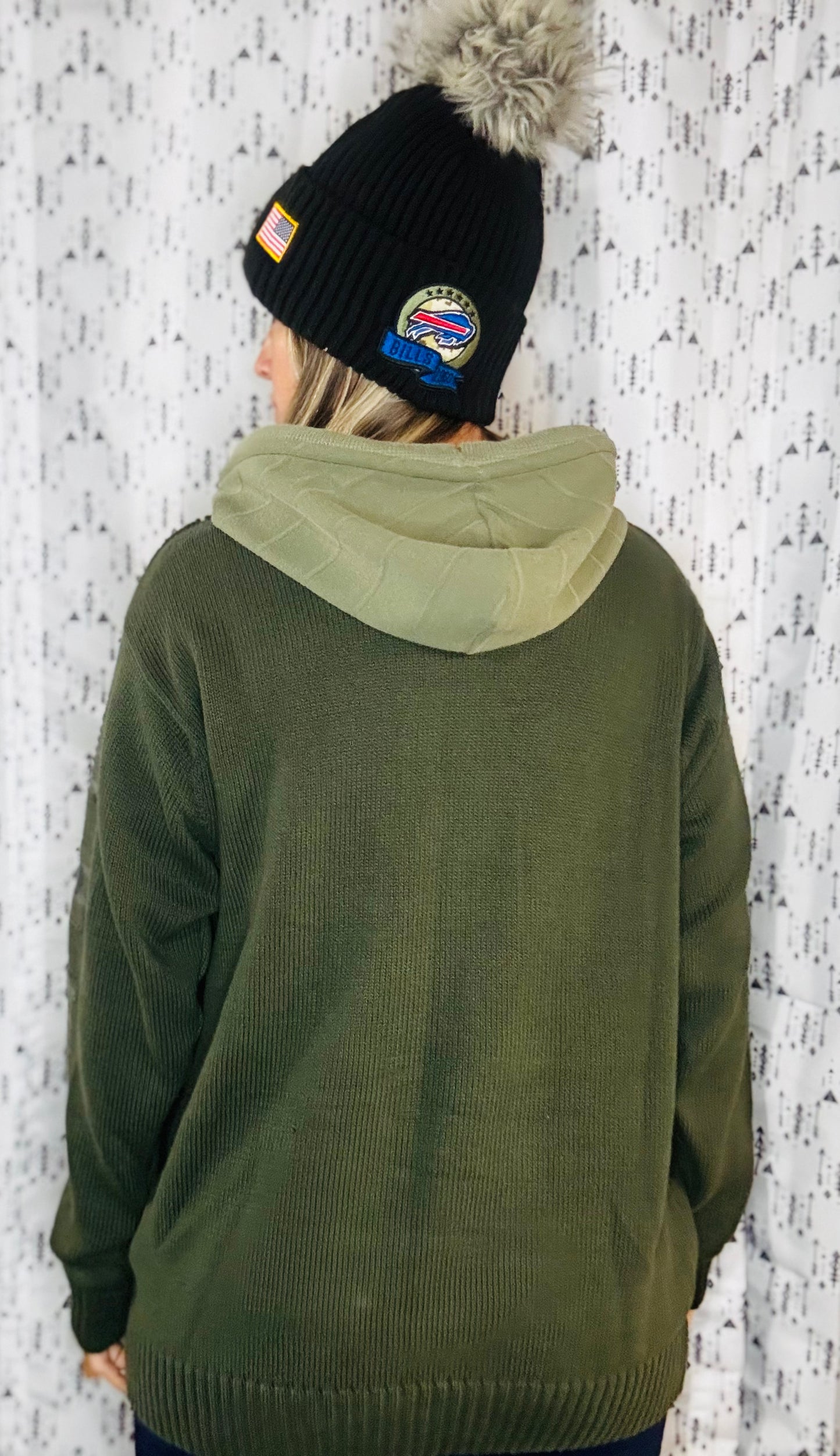 Olive Salute Buffalo Hoodie Sweater Size Unisex-M/L