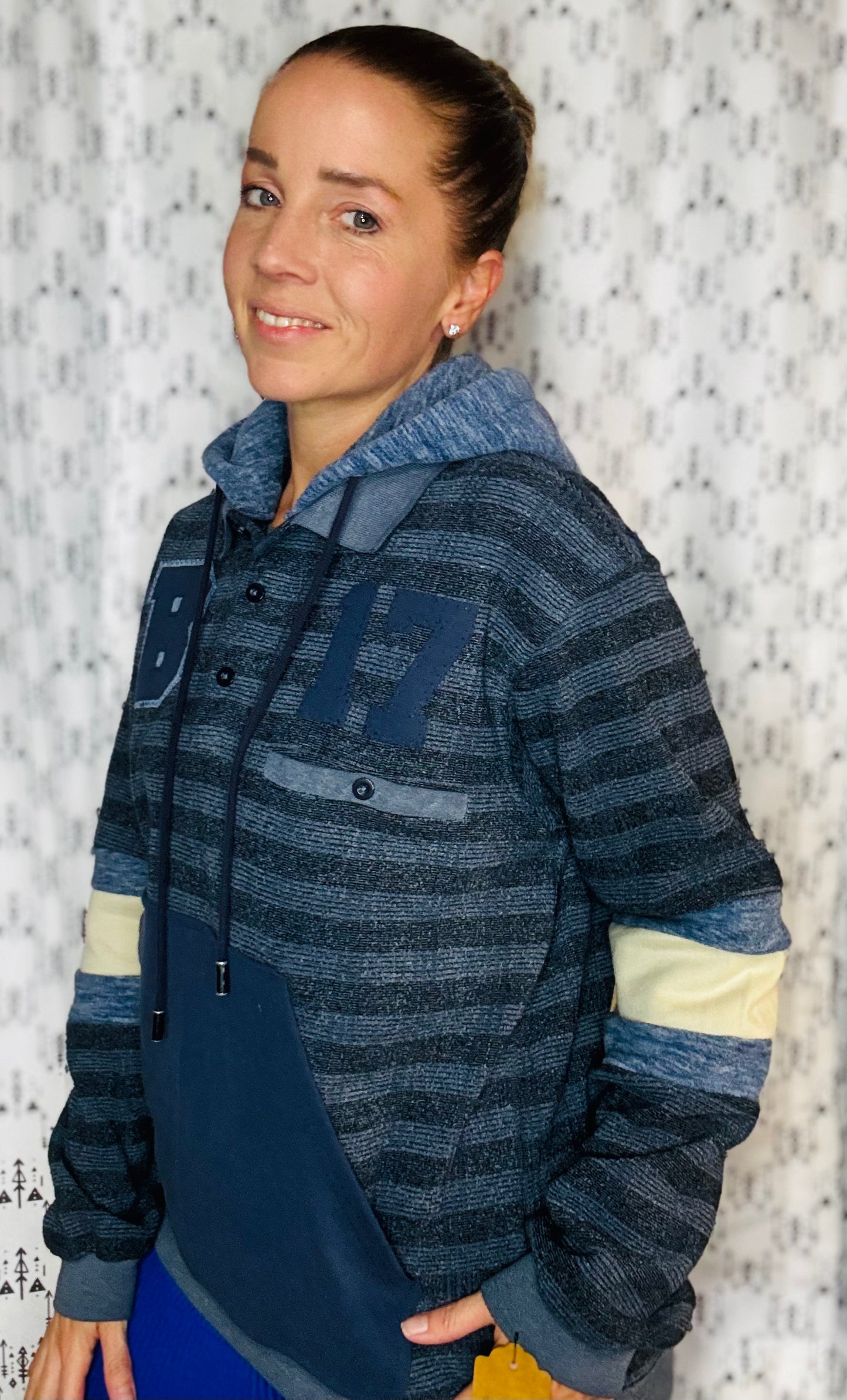 Blue Striped New Balance Allen Sweater Hoodie Size- Unisex M/L