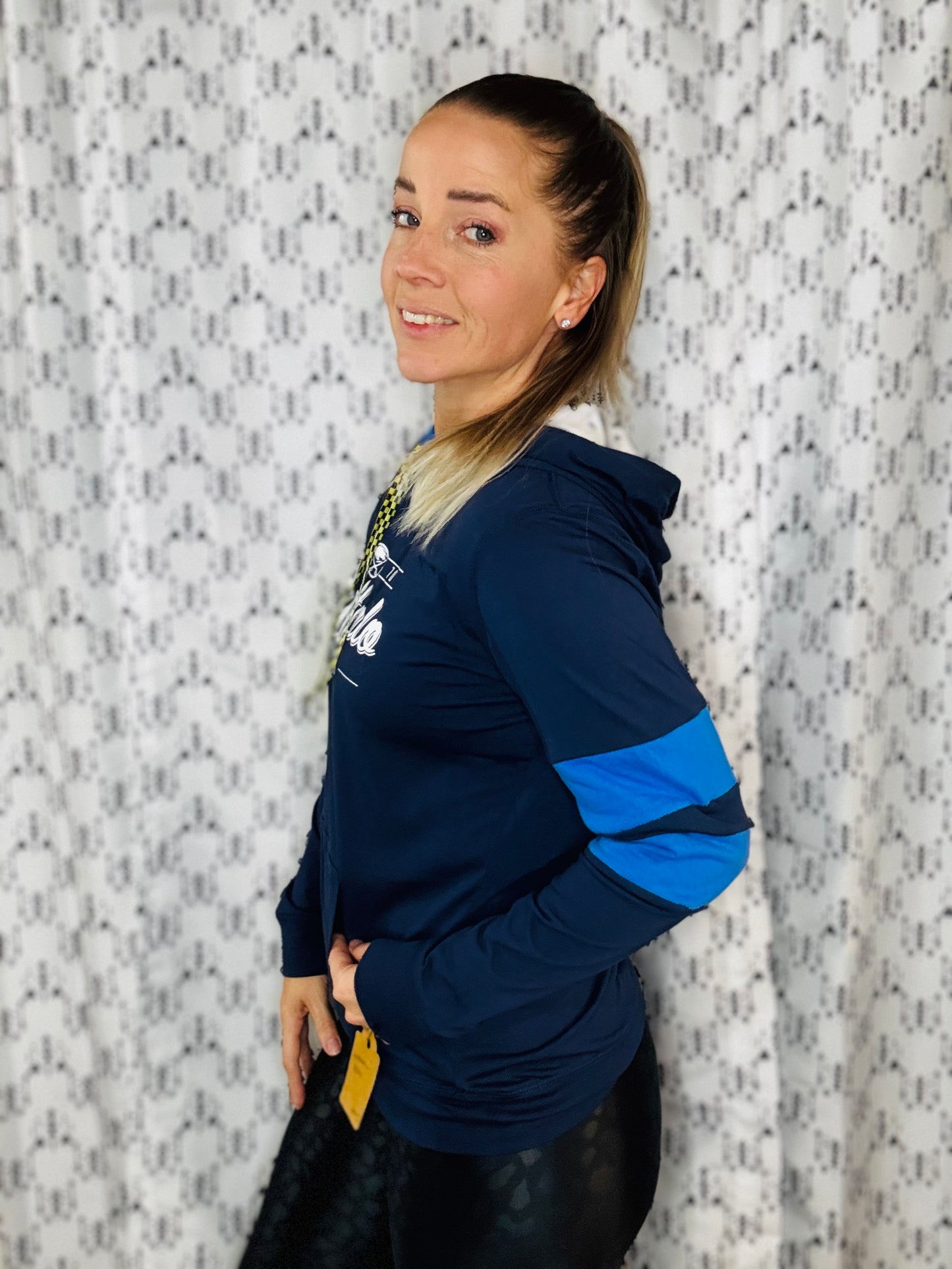 Buffalo Hockey Hoodie Size- Women's S/M