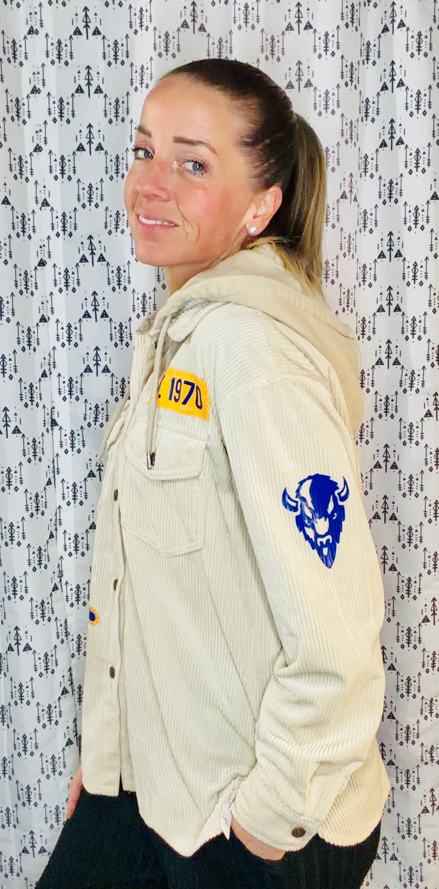 Beige Buffalo Hockey Jacket Size- Women's L/XL