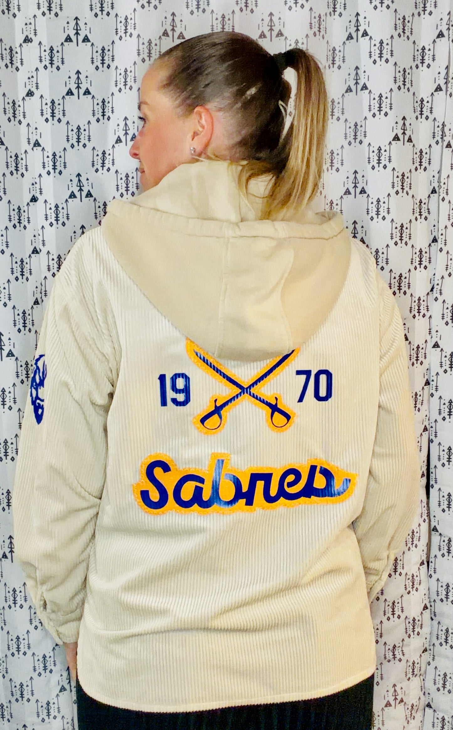 Beige Buffalo Hockey Jacket Size- Women's L/XL