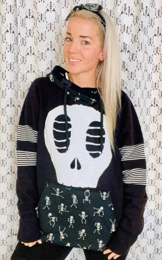 Skull and Bones Black Hoodie Size-Unisex L/XL