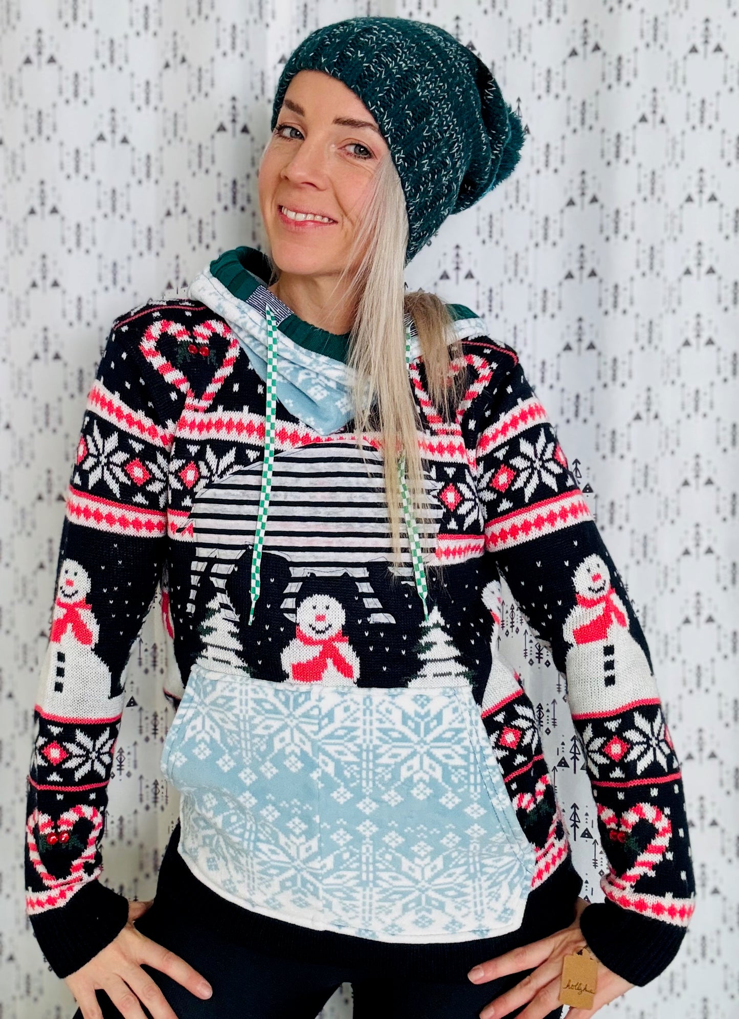 Blue Snow Holiday Sweater Hoodie Size- Women's M/L