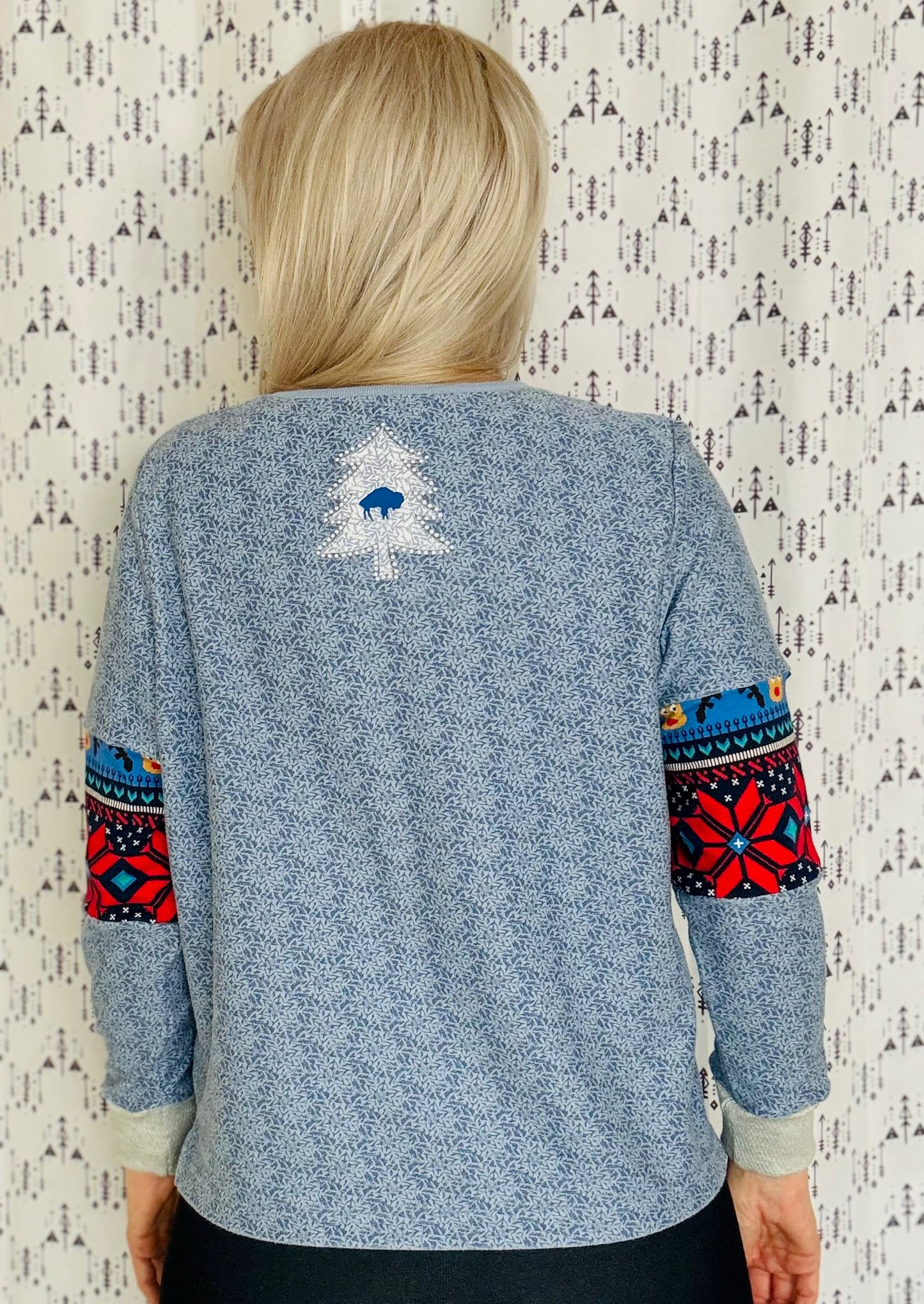 Blue Holiday Tree Buffalo Crewneck Size- Women's M/L