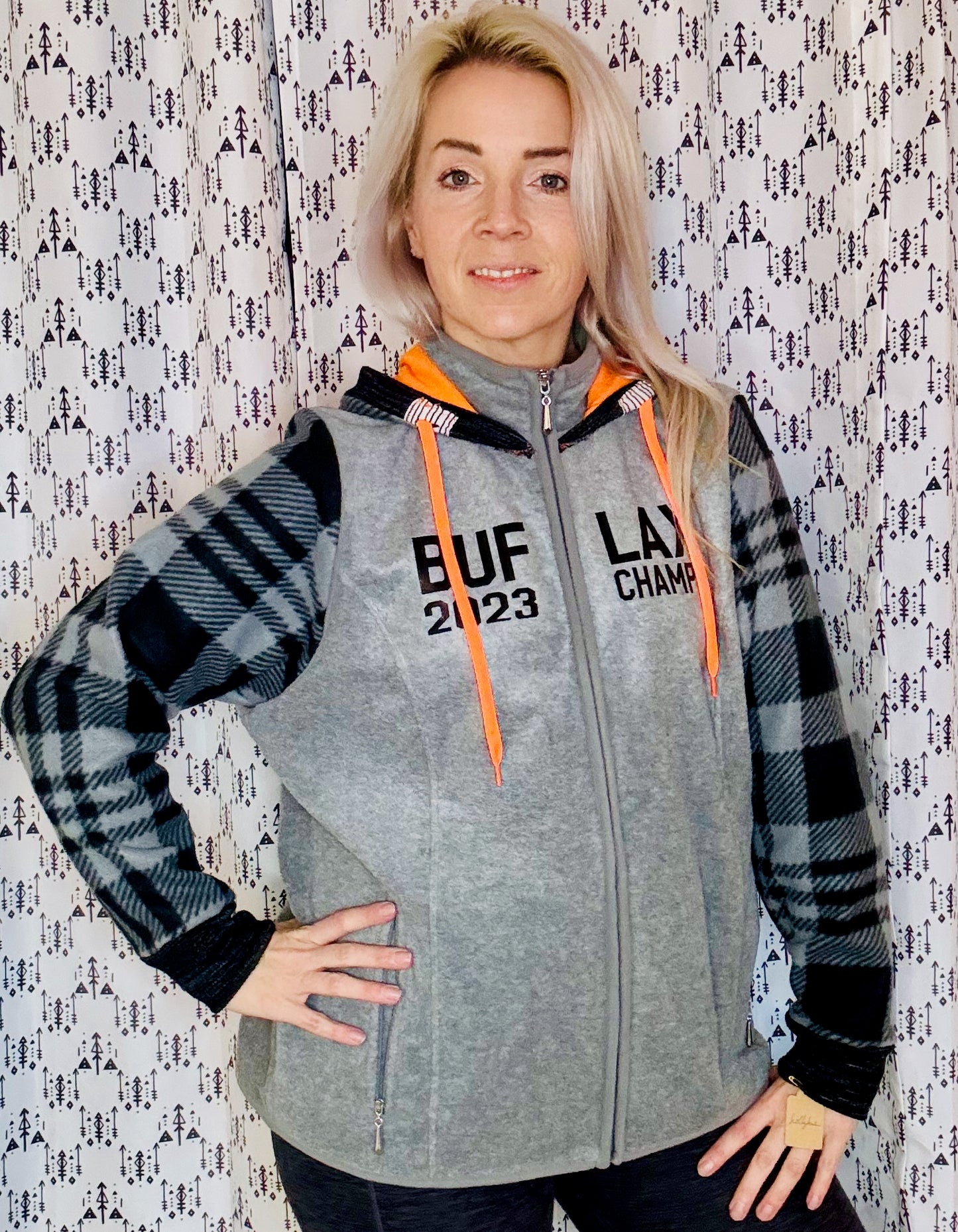 Buffalo Lacrosse Hooded Jacket Size- Women's L/XL
