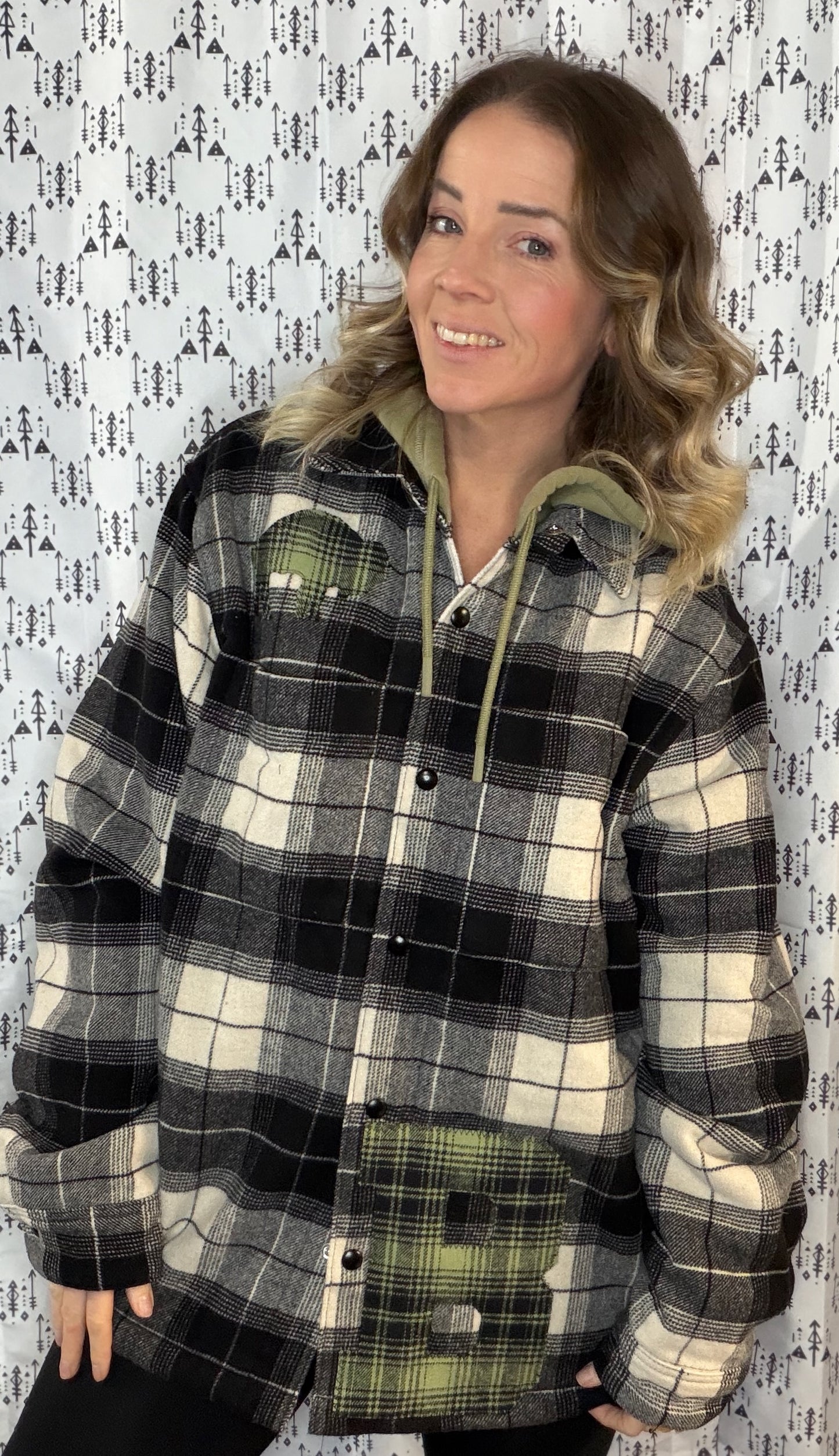 Black & White Plaid Lined Buffalo Hooded Jacket Size- Unisex M/L
