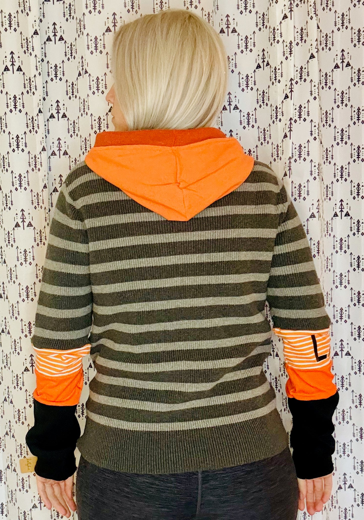 Grey Striped Buffalo Lacrosse Sweater Hoodie Size- Women's S/M