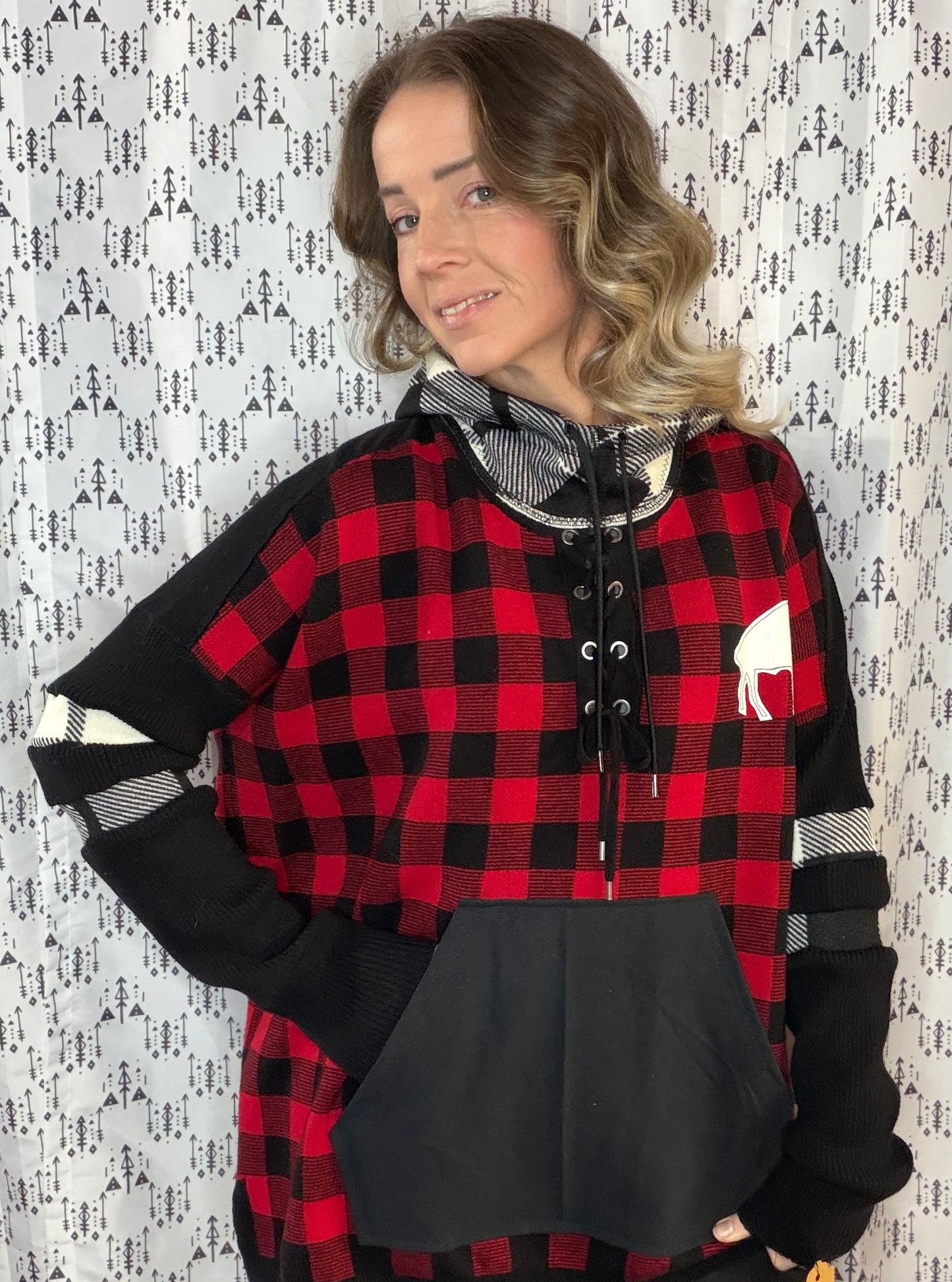 Red Plaid Buffalo Sweater Hoodie Size- Women's XL/2X