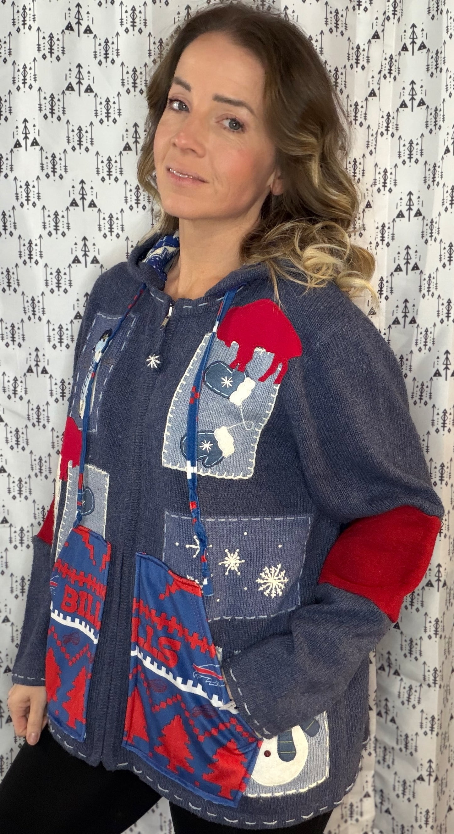 Holiday Buffalo Football Zip-Up Sweater Hoodie Size- Women's L/XL