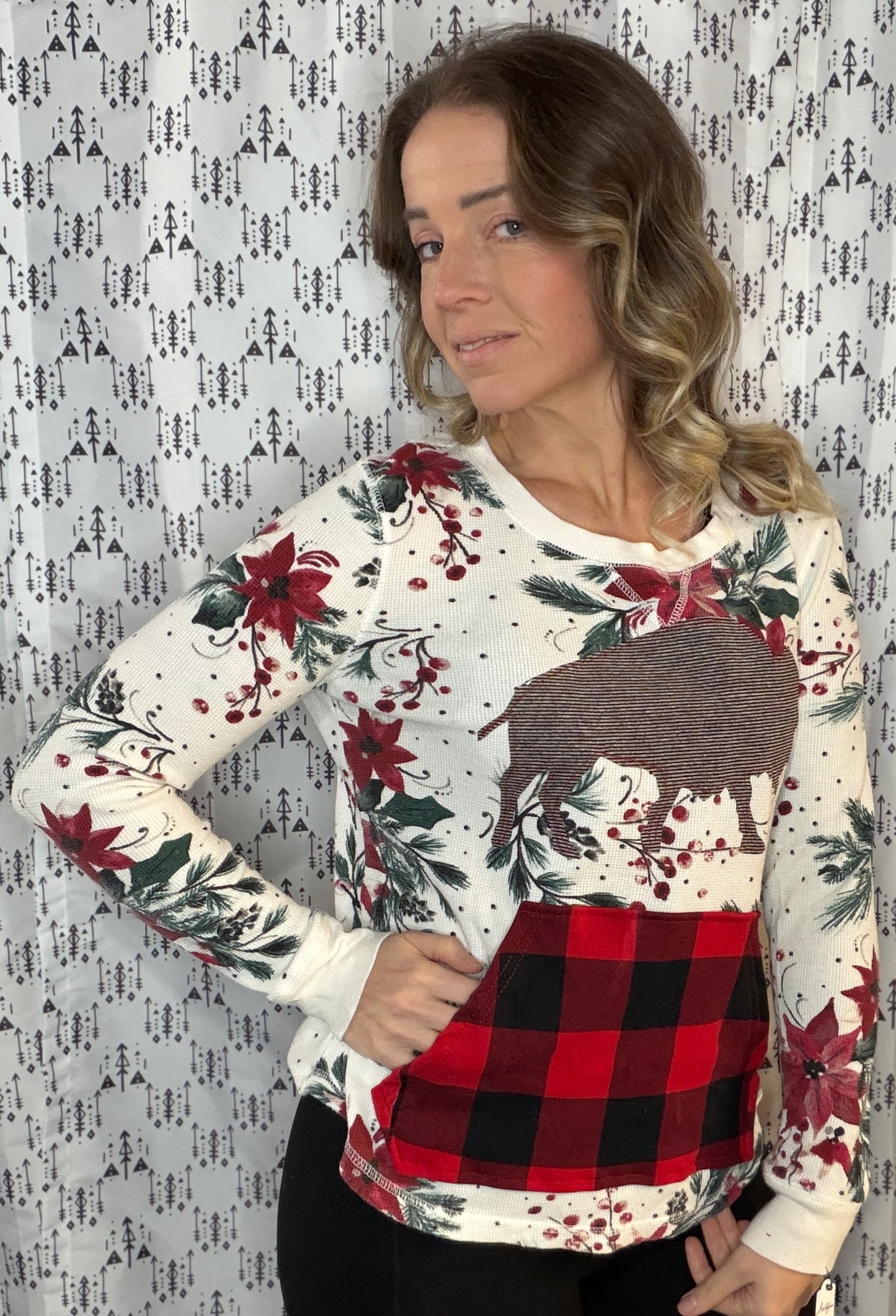 Holiday Floral Buffalo Crewneck Size Women's- M/L