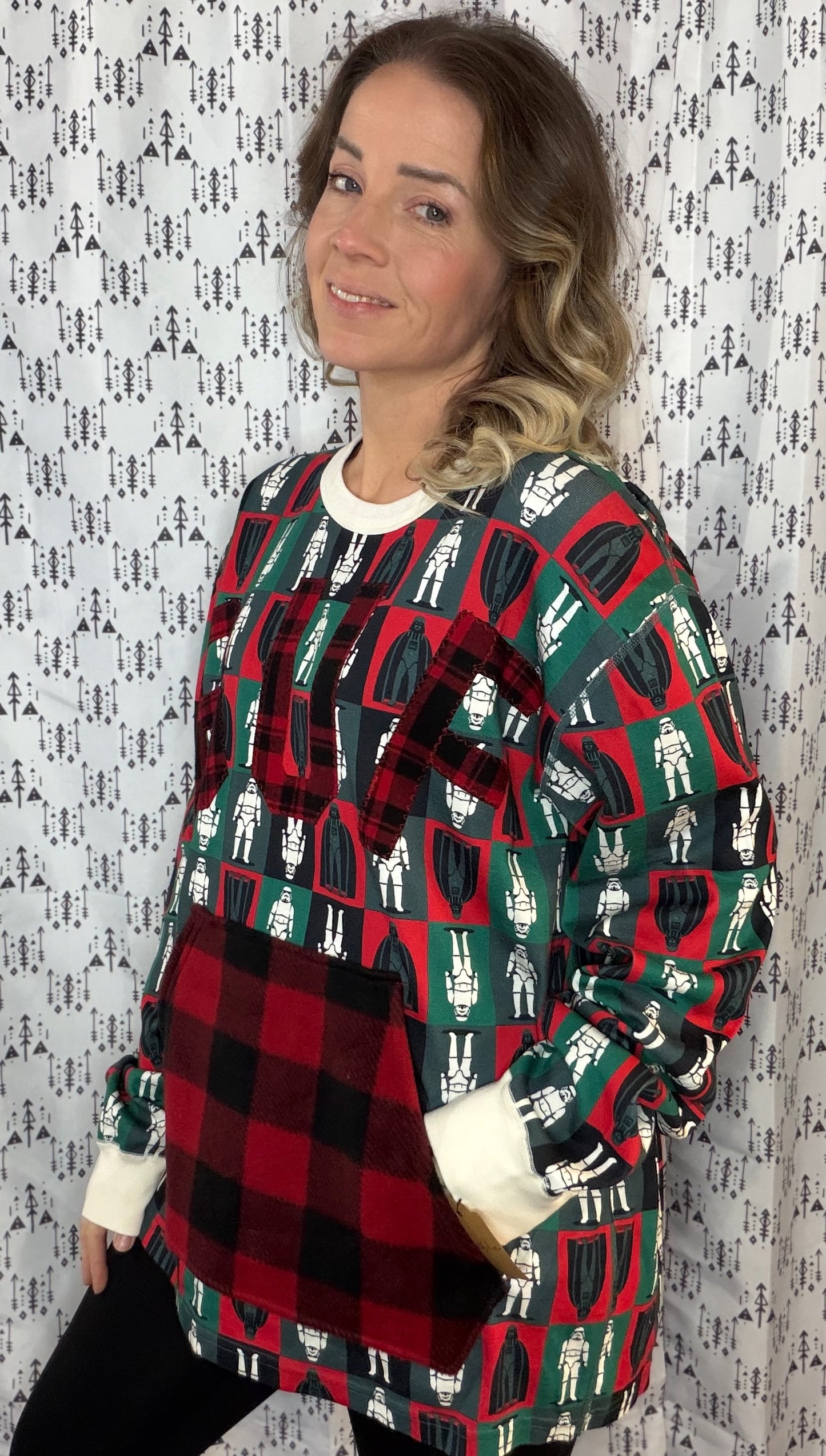 Holiday Buffalo Storm Trooper Crewneck Size Unisex- L/XL