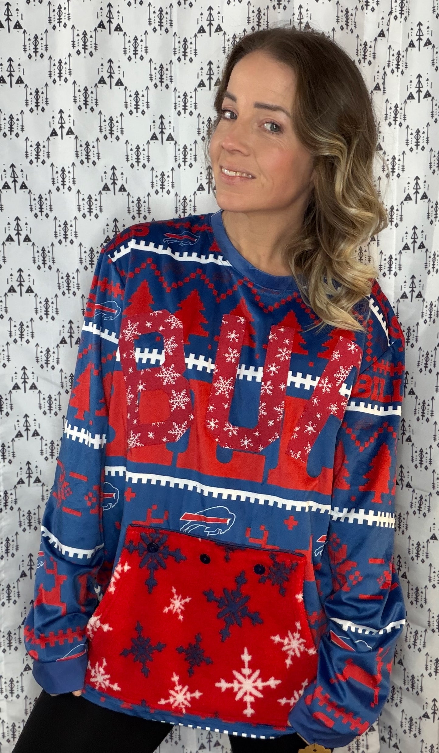 Holiday Buffalo Football Crewneck Size Unisex- Xl/2X