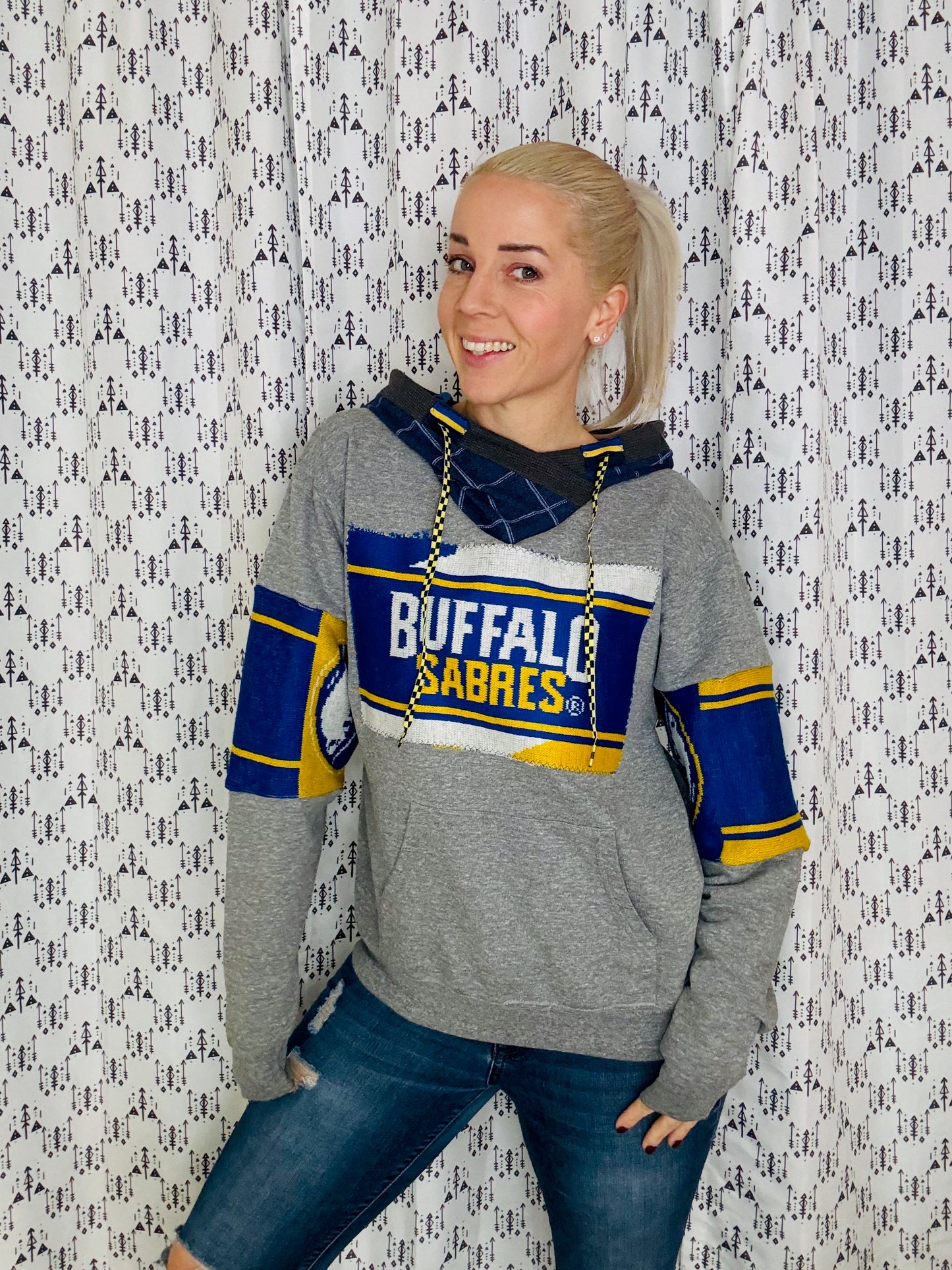 Grey Buffalo Hockey Scarf Hoodie Size- Unisex M/L