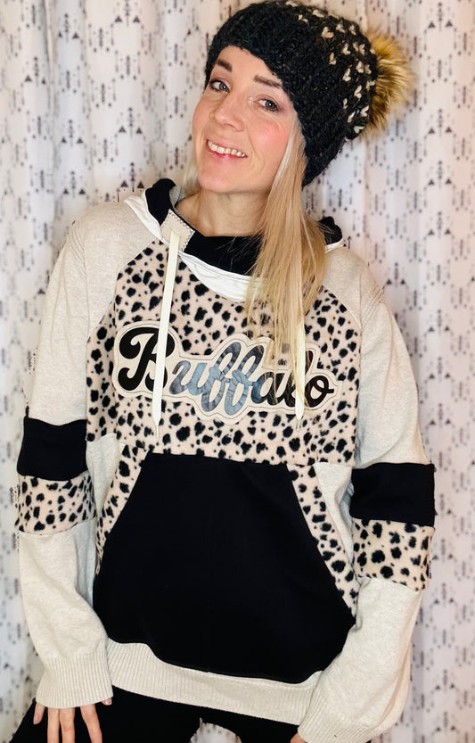 Cheetah Cursive Buffalo Hoodie Size- Women's XL/2X