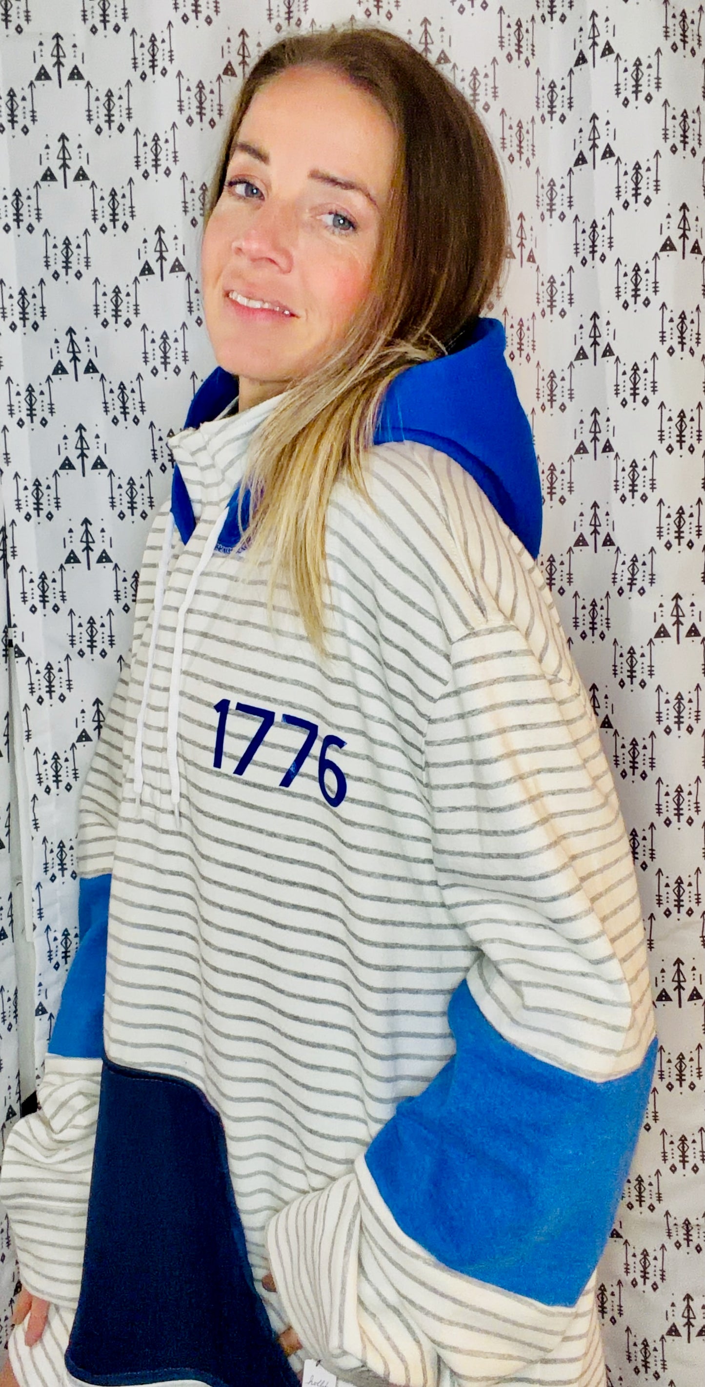 White Striped 1776 Merica 1/4 Zip Hoodie Size Unisex- XL/2X