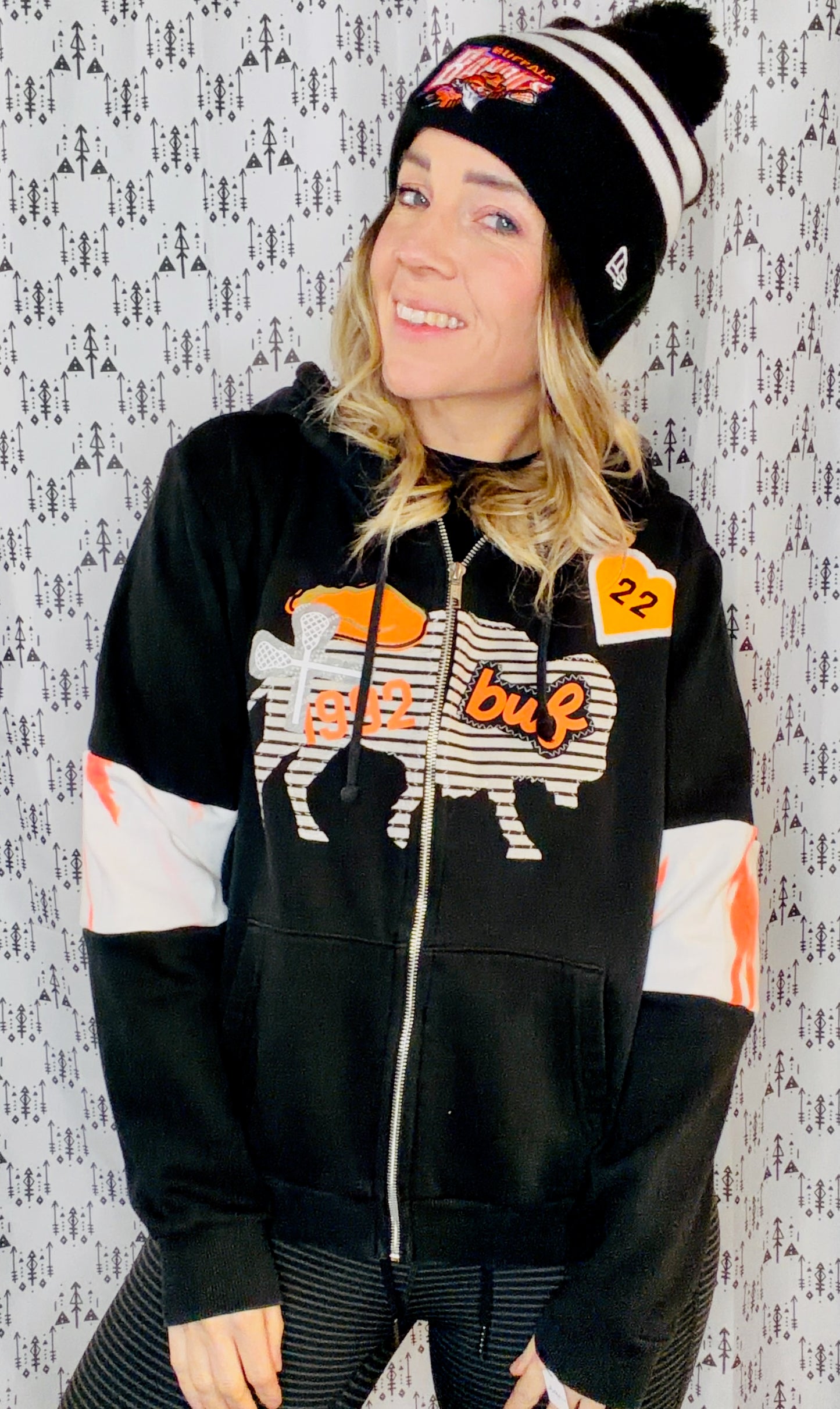 Black Everything Buffalo Lacrosse Zip-Up Hoodie Size- Women's L/XL